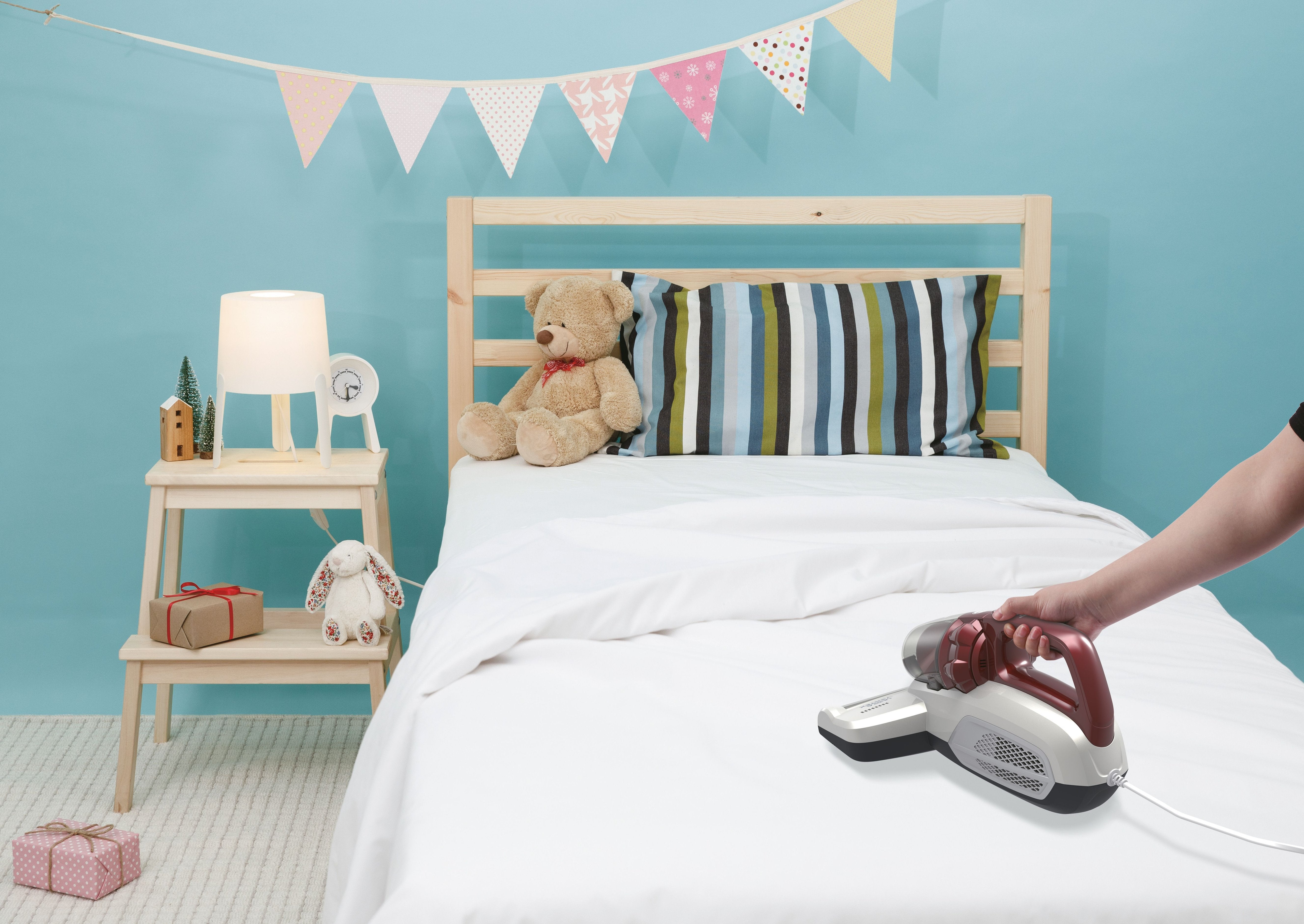 EAN 8016361898103 - Hoover Ultra Vortex MBC500UV 011 aspiradora de mano Rojo Sin bolsa imagen 10