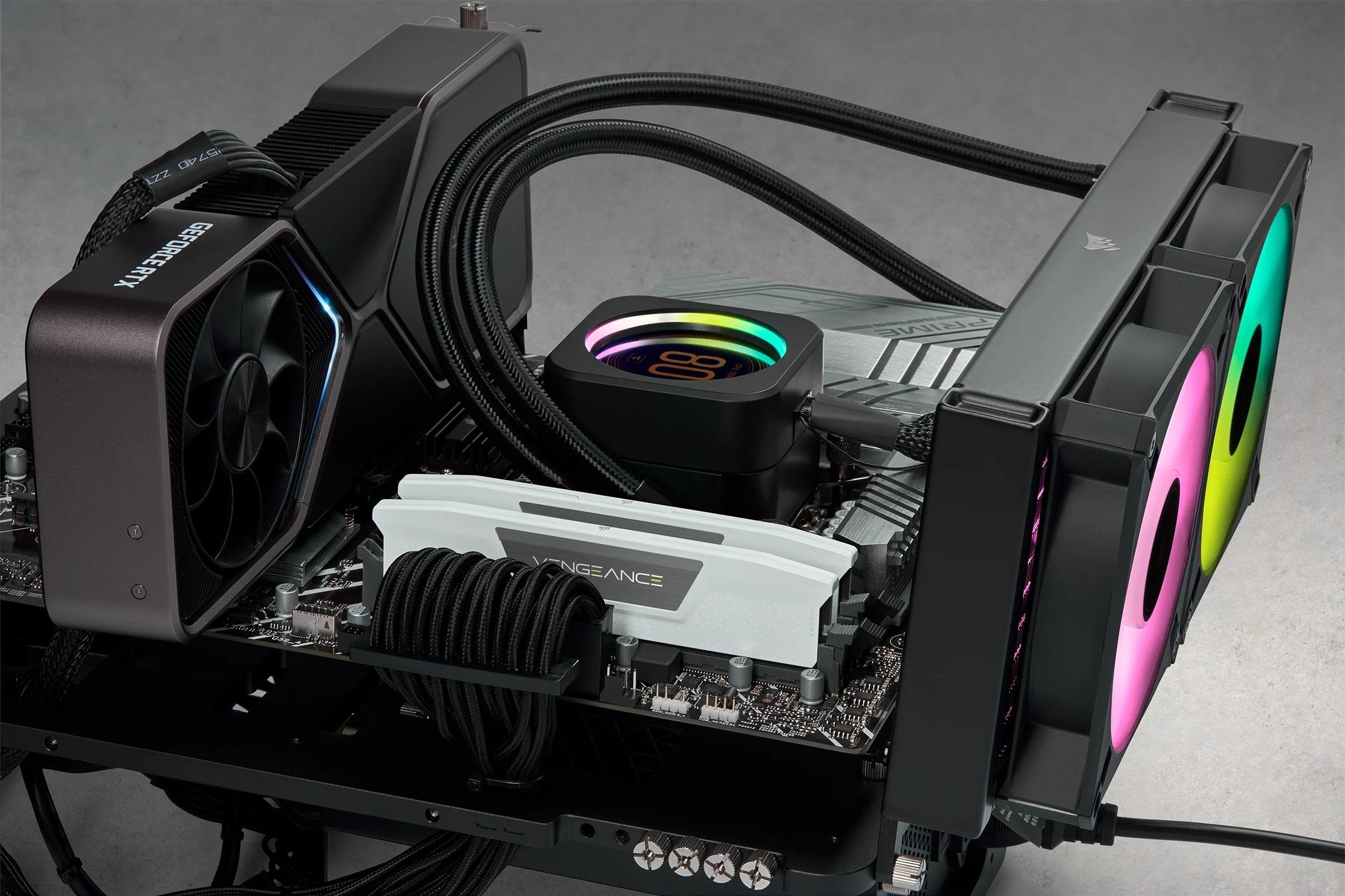 EAN 840440496106 - Corsair Vengeance CMK32GX5M2E6000Z36W módulo de memoria 32 GB 2 x 16 GB DDR5 imagen 6