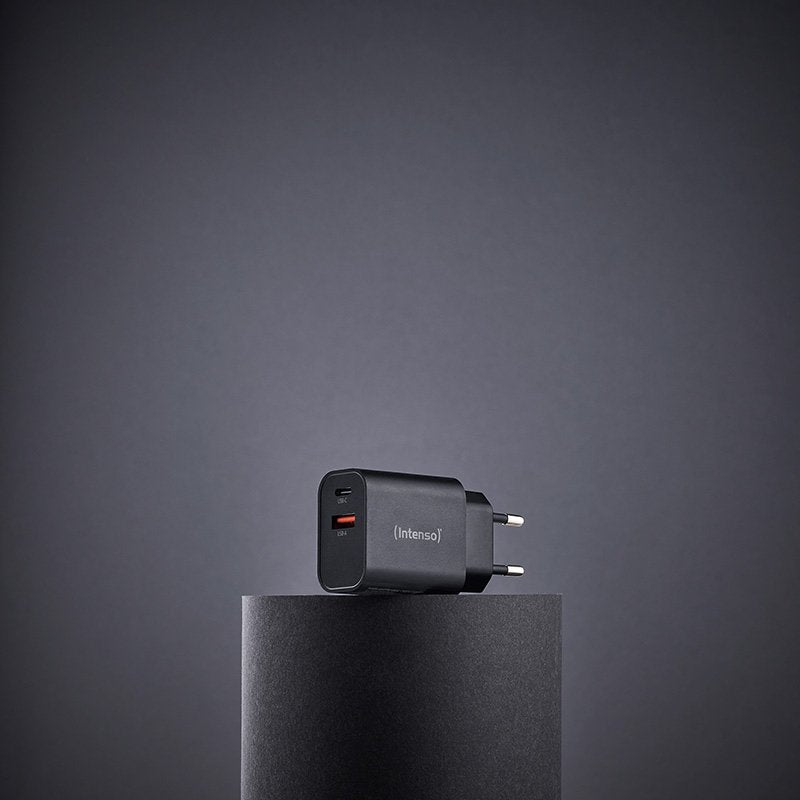 EAN 4034303035915 - Intenso 7803010 adaptador e inversor de corriente Interior 30 W Negro imagen 7