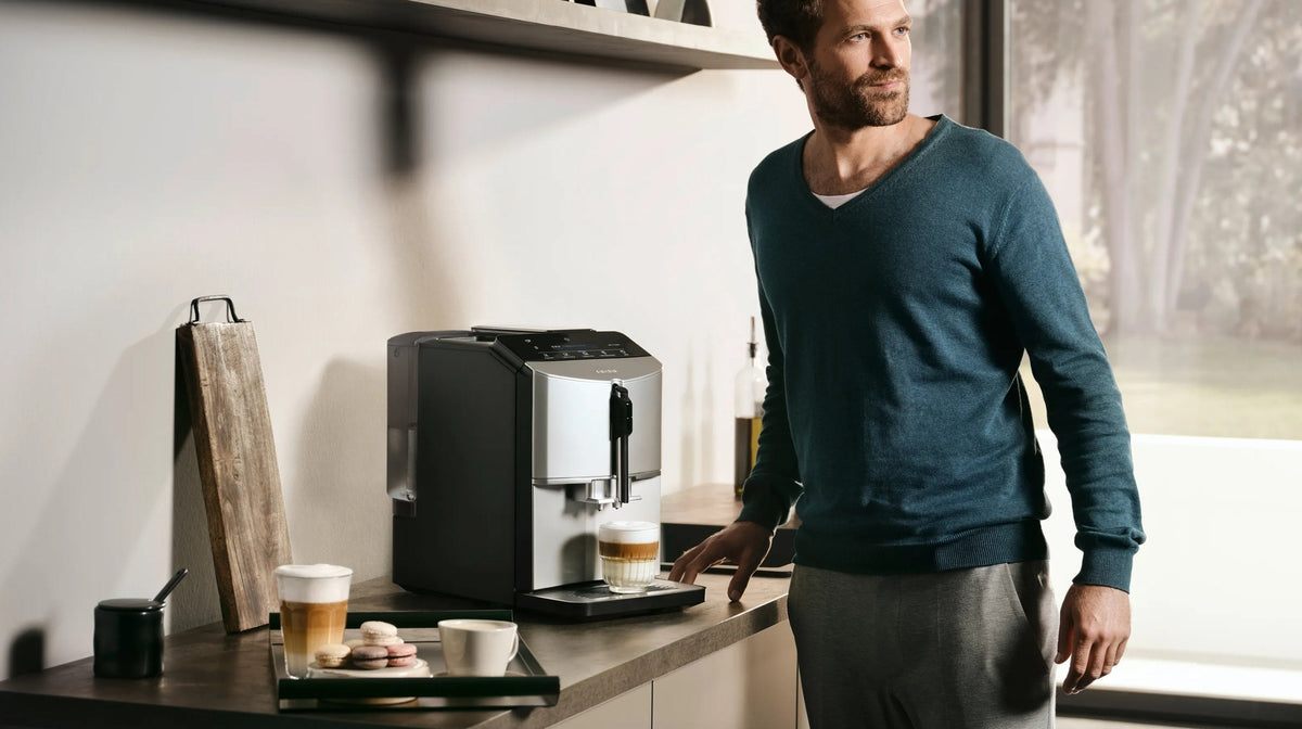 Siemens Eq.300 Tf303e07 - Automatische Kaffeemaschine Con Milchaufschäumer
