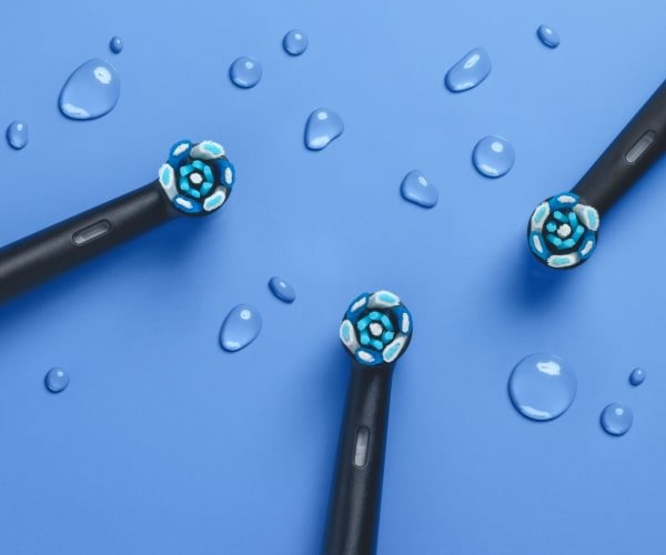 EAN 4210201319832 - Oral-B iO Ultimate Clean Ultimative 2 pieza(s) Negro imagen 10