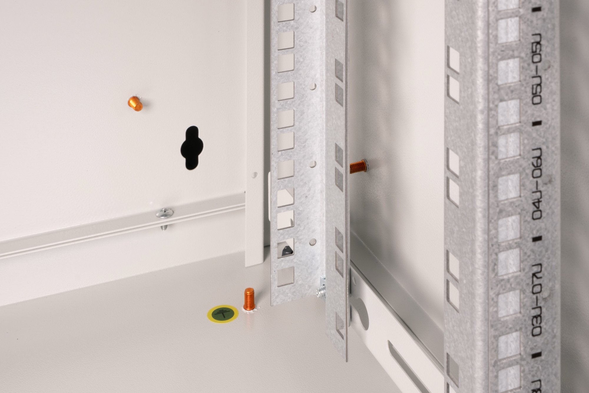 Digitus 9u Cabinet             Rack Wall Mounting 491x600x450mm