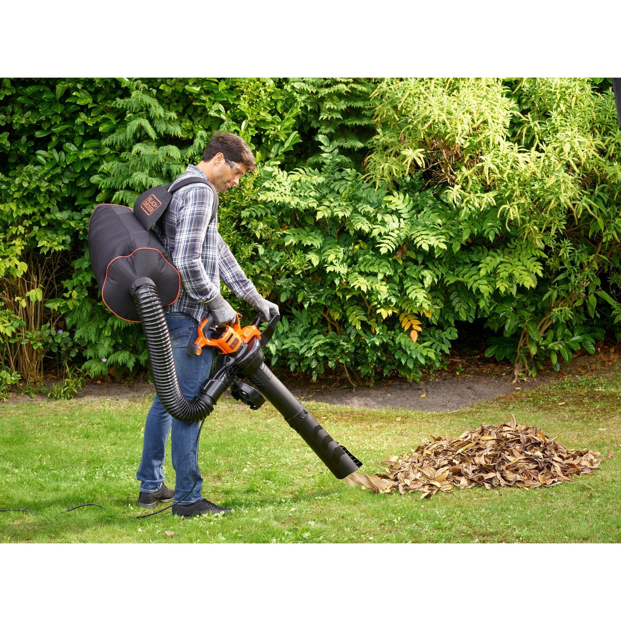 Aspirador Soplador Y Triturador Mochila 3000w Black+Decker