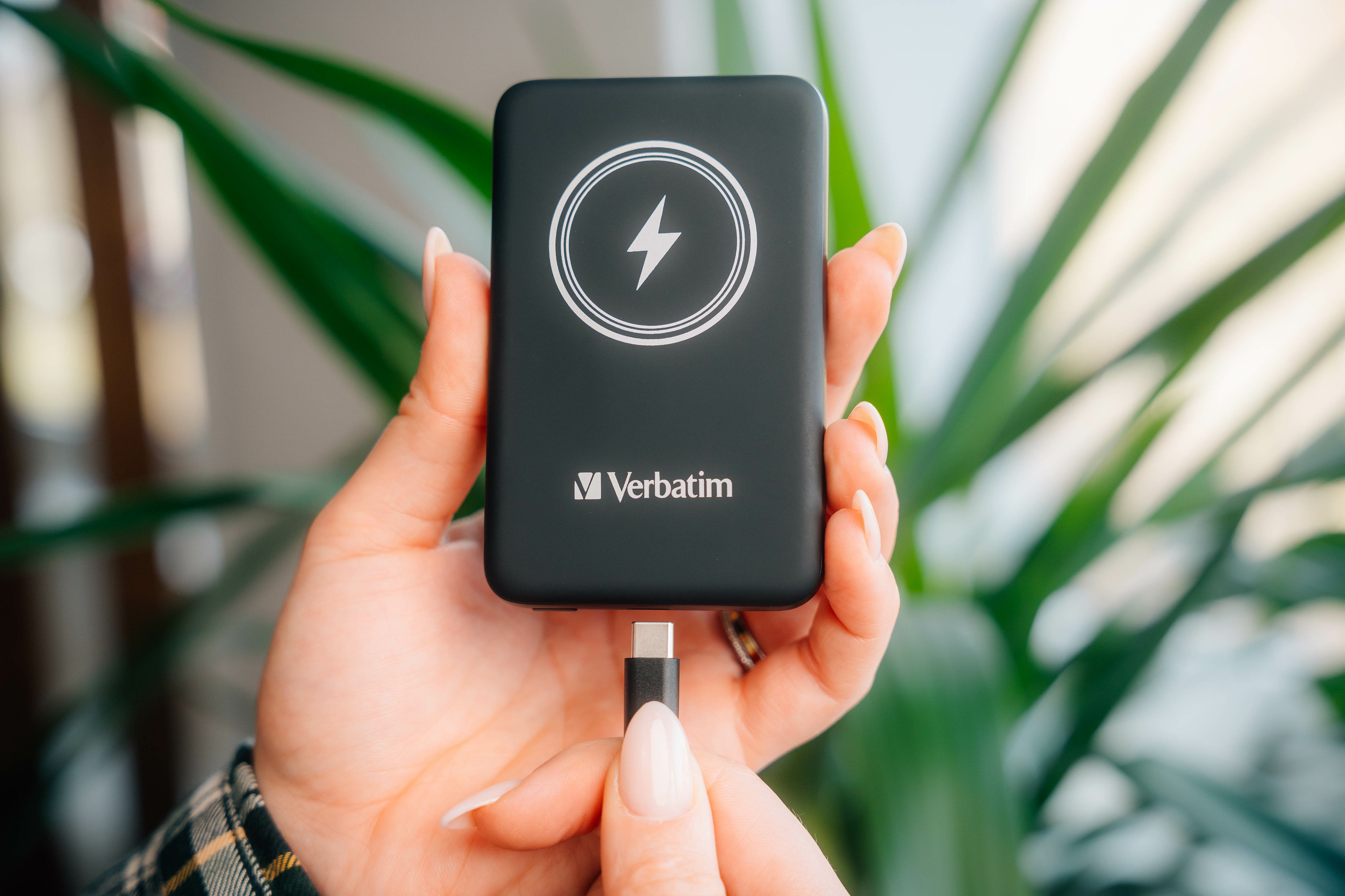 Verbatim Charge ´N´ Go Magnetic Powerbank 10000 Mah Negro