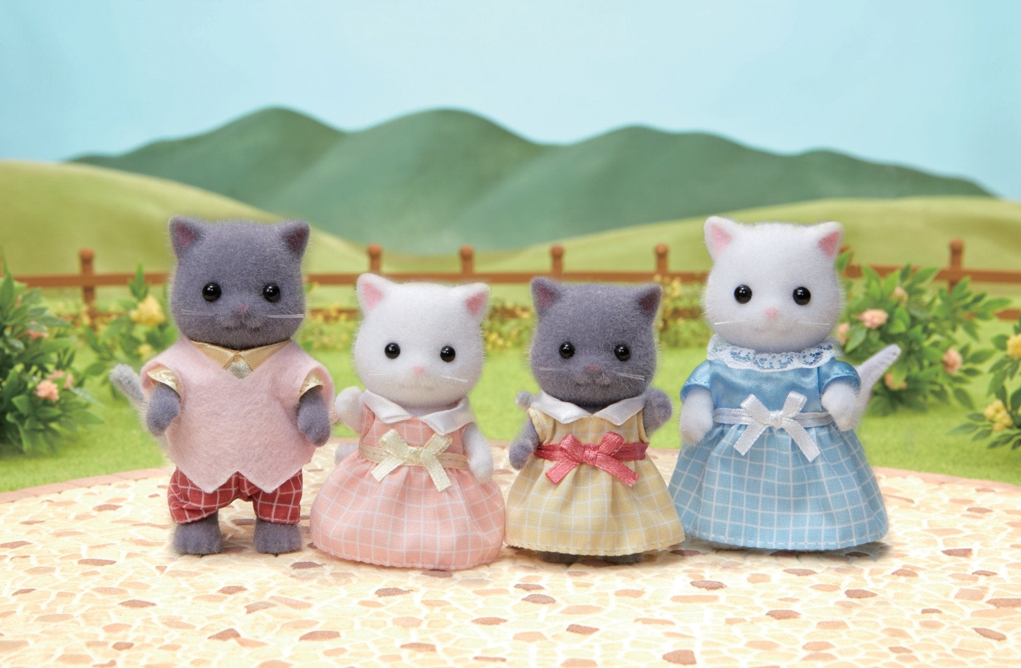 Epoch Sylvanian Families - Perserkatzen Familie 5455