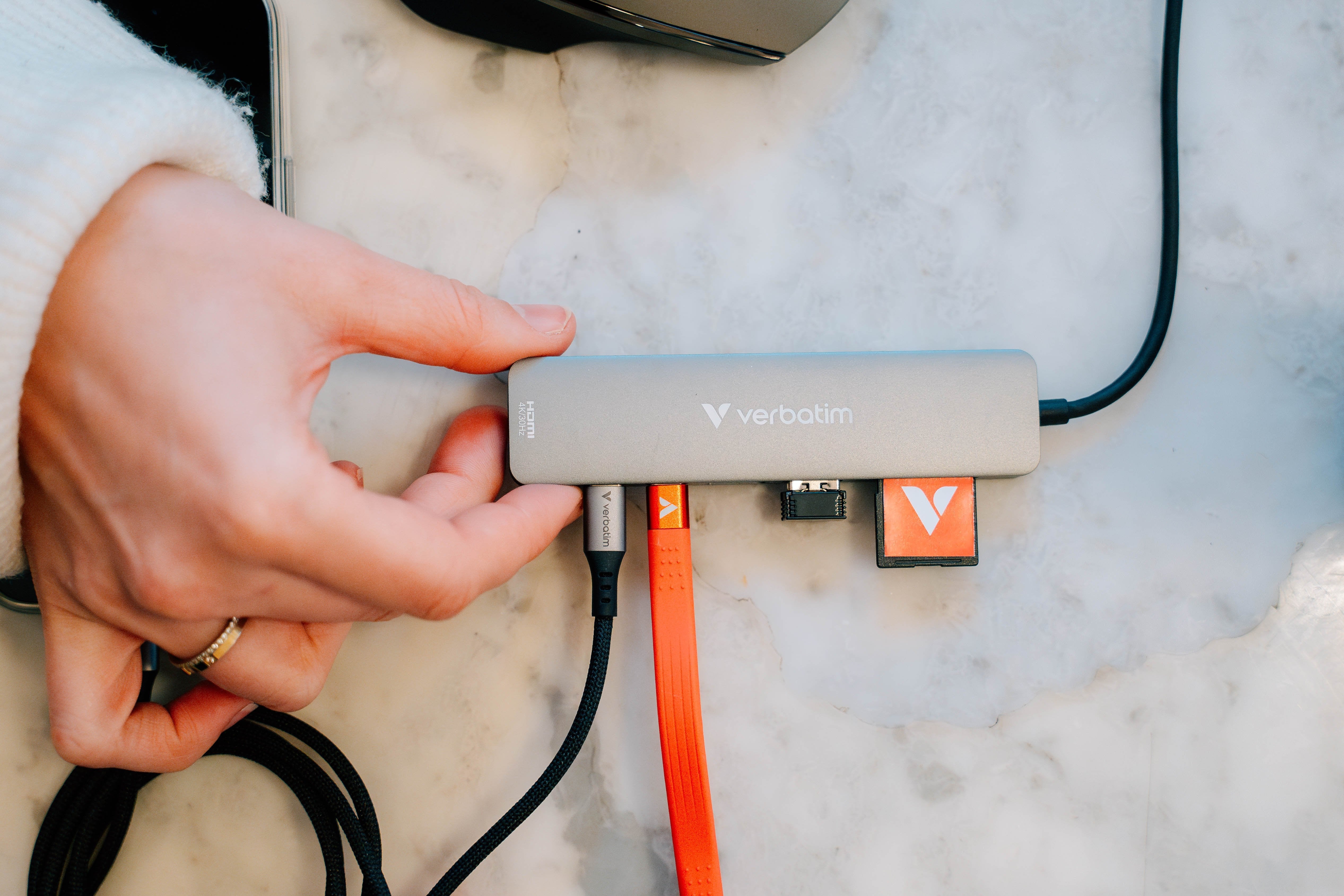 Verbatim Usb-C Essentials Multi- Port Hub 7 Port            32158