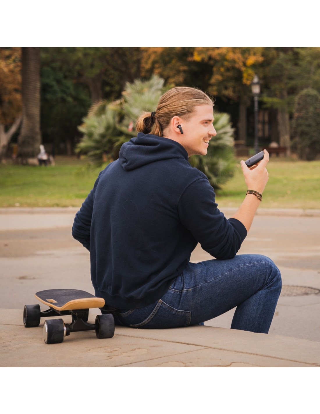 Ksix Halley Auriculares Inalambricos Con Microfono Bluetooth 5.1 - Autonomia Hasta 4h - Control Tactil - Estuche De Carga