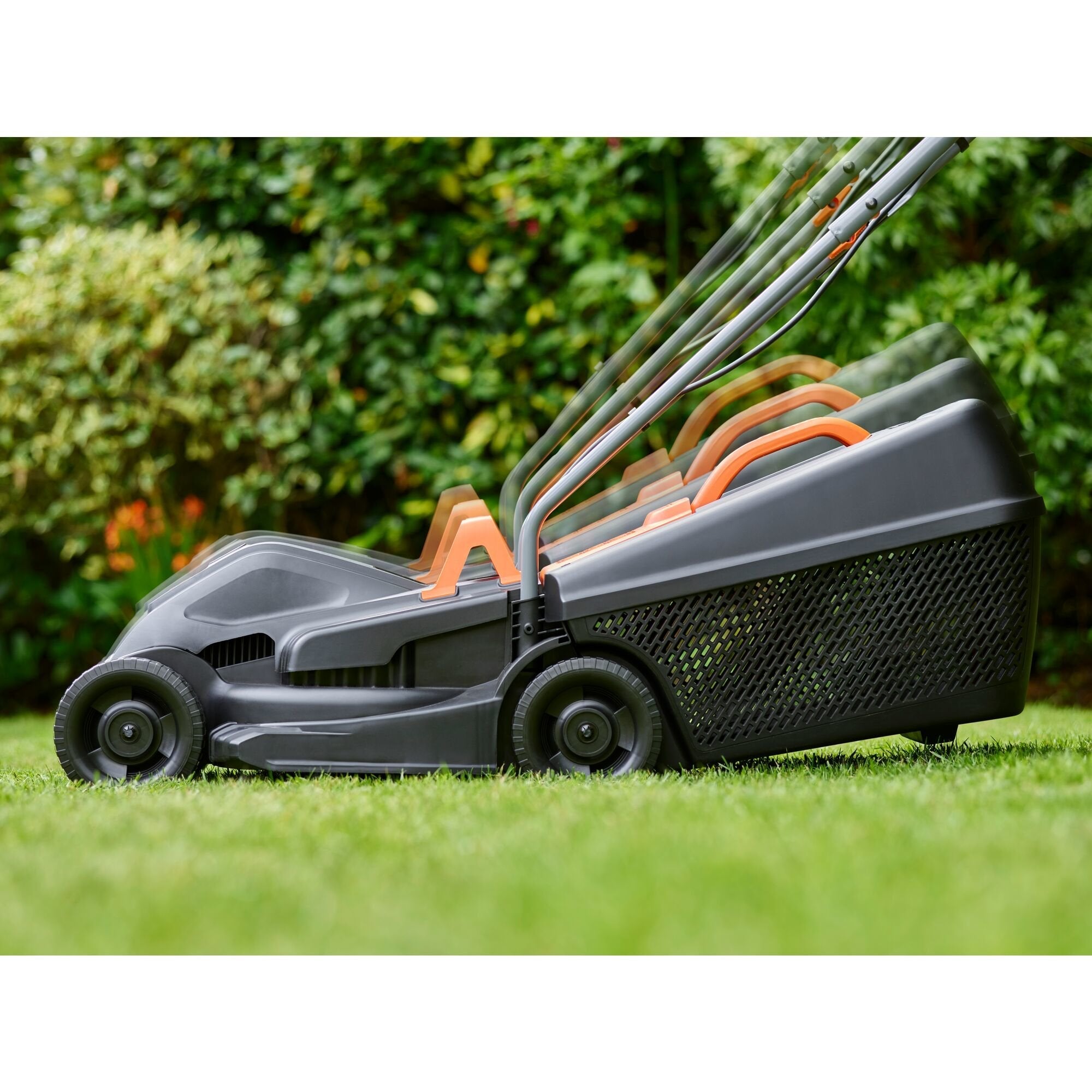 Cortacésped Eléctrico Rotativo Black Decker Bemw351-Qs, 32 Cm, 1000 W, Color Naranja Y Negro.