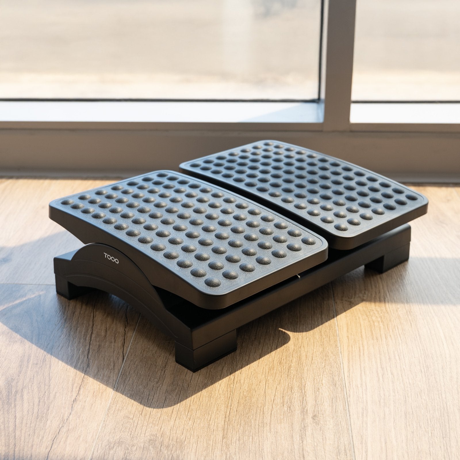 EAN 8433281016927 - TooQ TQFR0604-B soporte para el apoyo de pies imagen 4