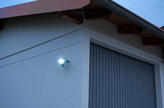 EAN 4007123684960 - Brennenstuhl 1171250242 Reflector Negro 20 W LED D imagen 12