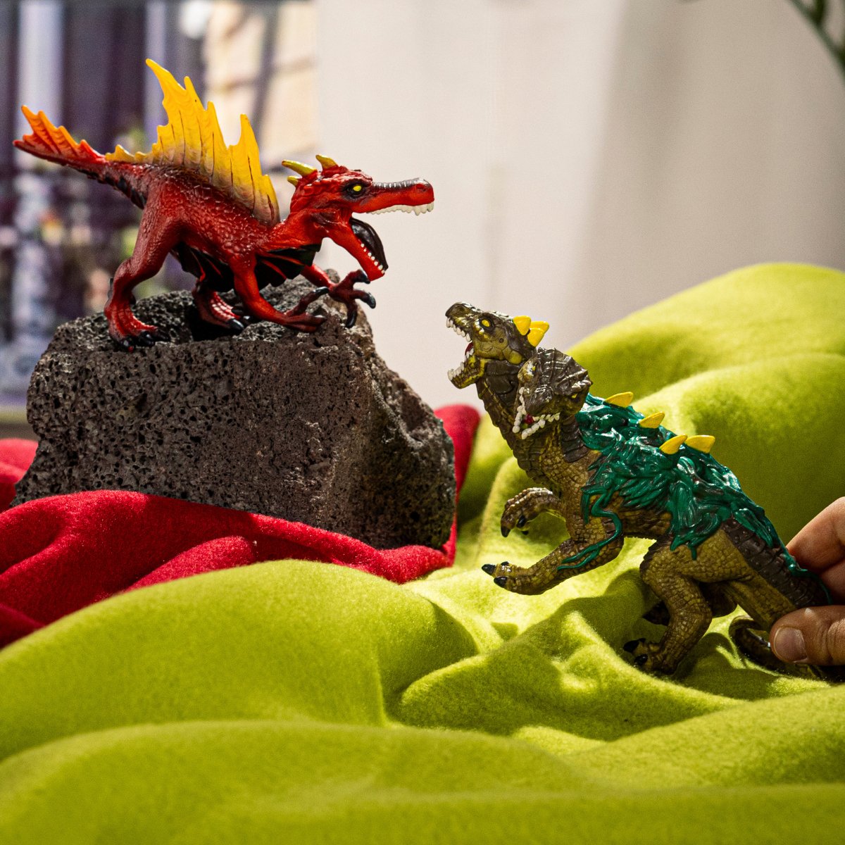 Schleich 70834, Muñecos