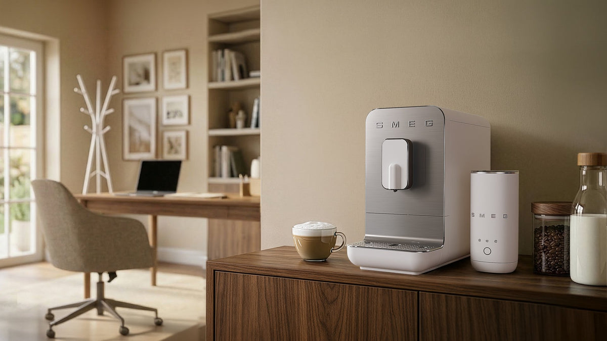 EAN 8017709334819 - Smeg BCC11WHMEU cafetera eléctrica Totalmente automática Máquina espresso 1,4 L imagen 23