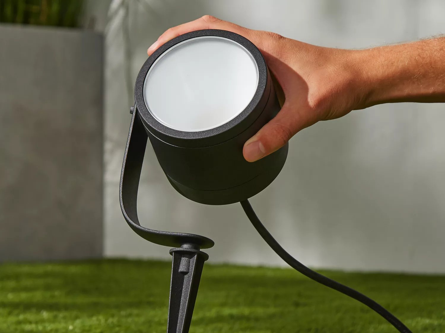 Philips Hue White And Color Ambiance Foco Para Exteriores Lily Xl