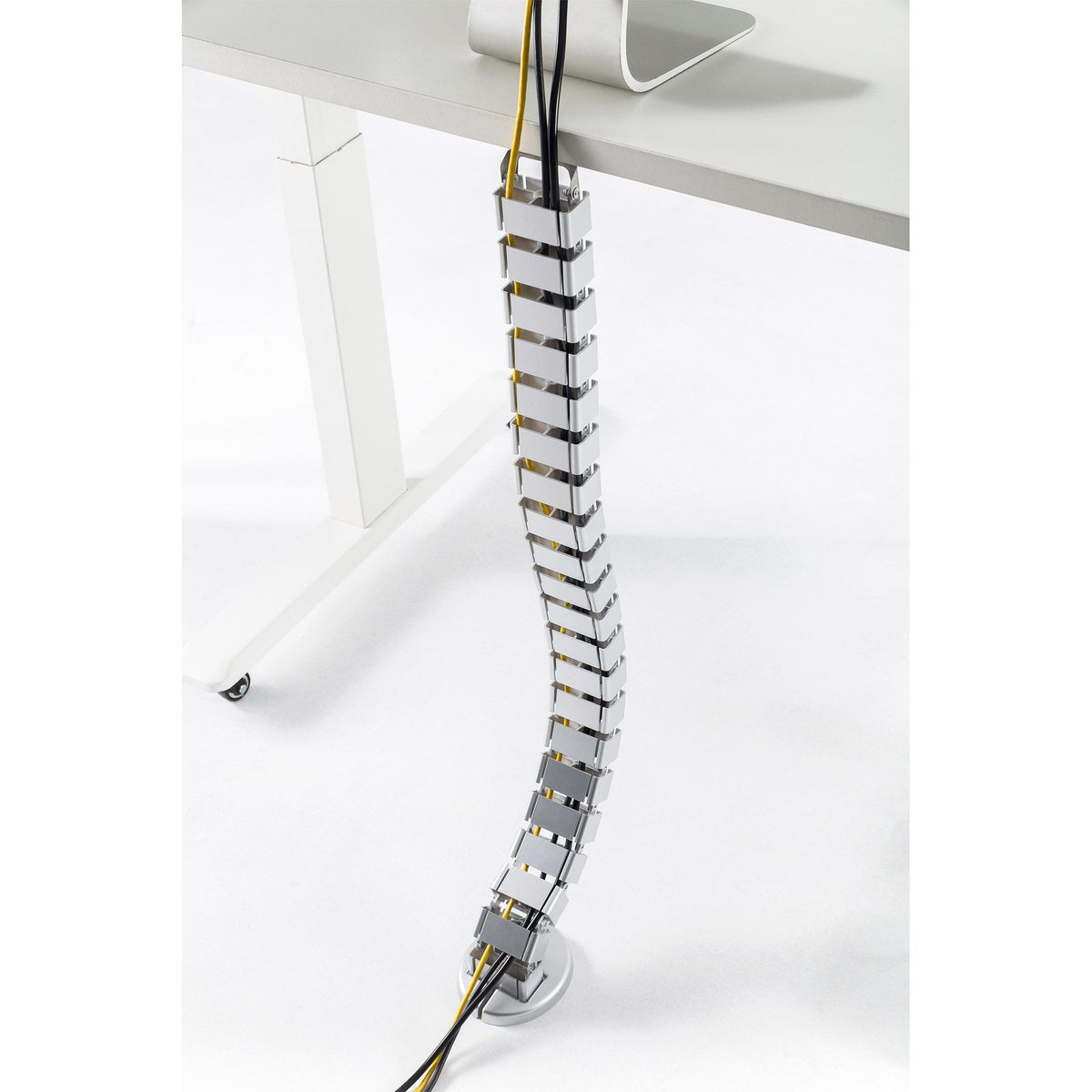 Inline Pasacables Flexible Para Escritorios Regulables En Altura, 4 Compartimentos, 68x36mm Máx. 1,28 M, Gris