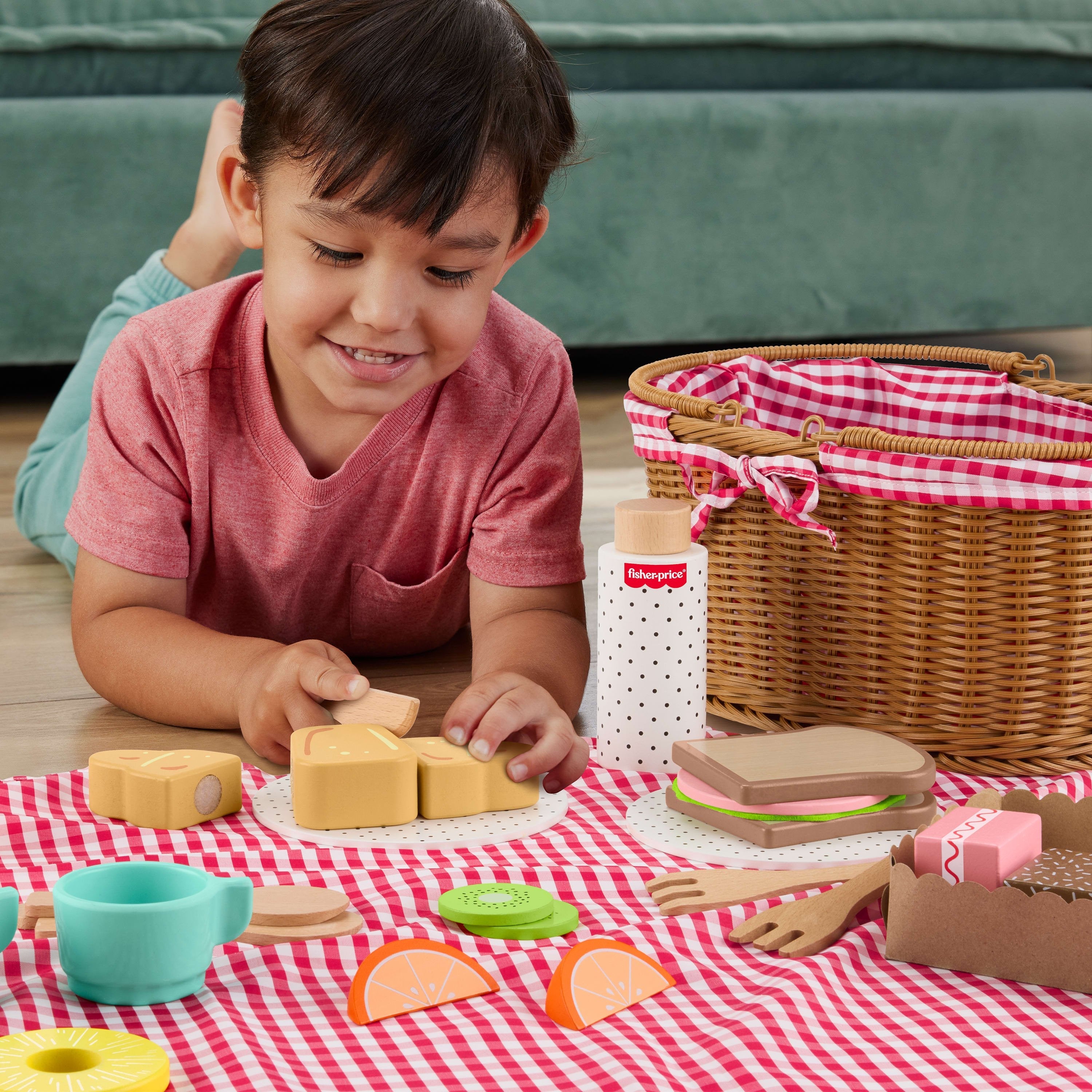 EAN 0194735238569 - Fisher-Price Wooden Picnic Basket imagen 2