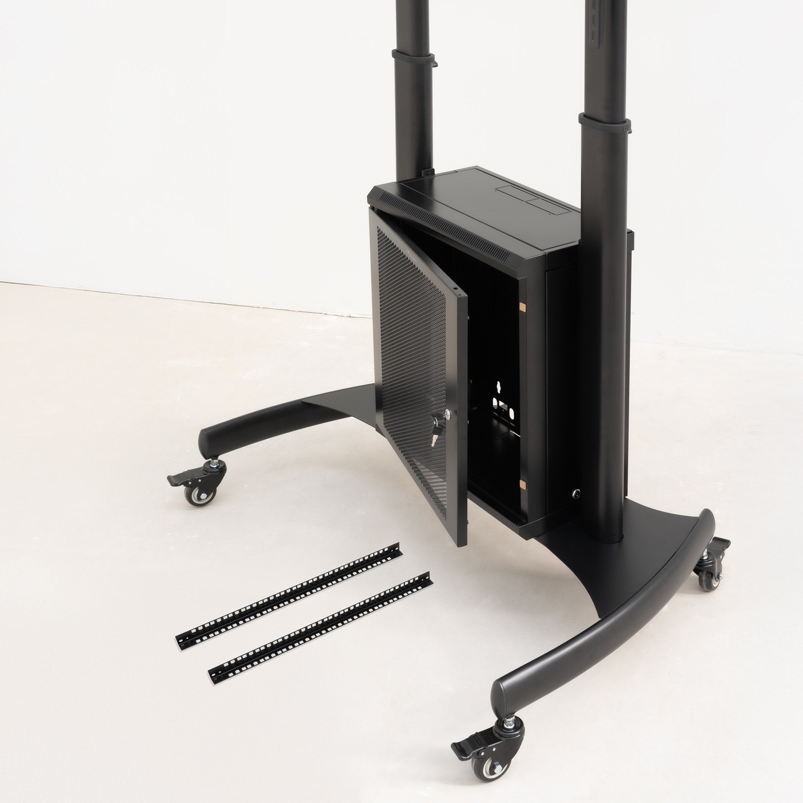 Soporte Suelo Ruedas "Narnia" Pantallas 60-100"