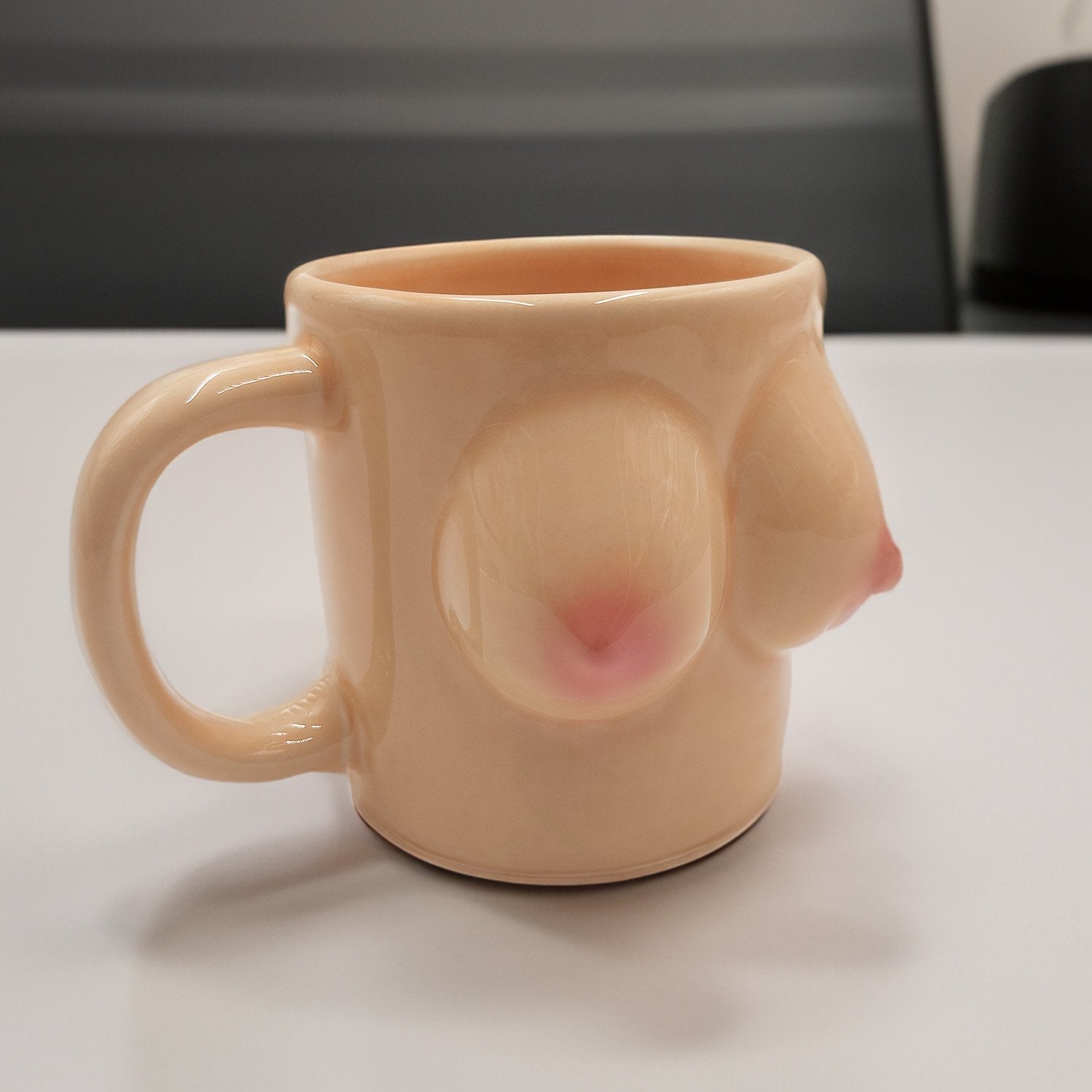 Mad Monkey - Boob Tasse