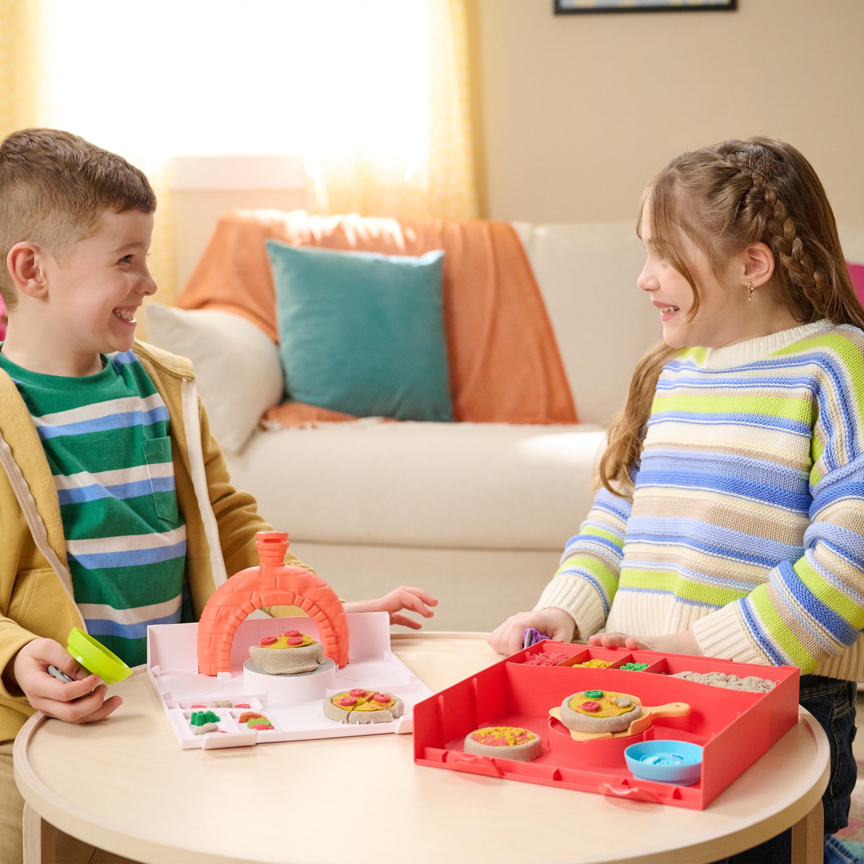 Spinmaster Kinetic Sand - Squish Pizza Set (453 Gramm Sand) 6072551