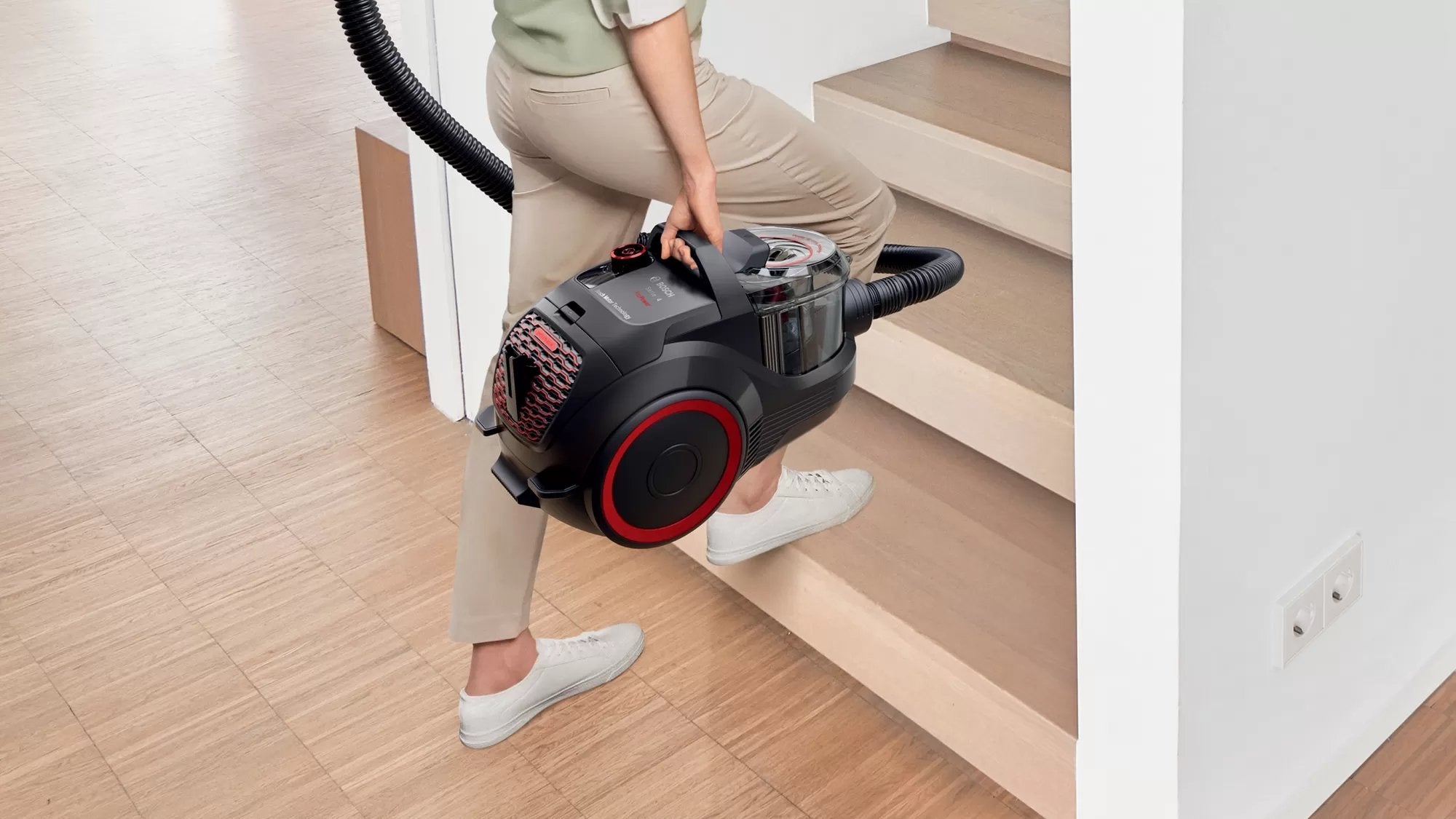 Bosch Serie 4 Propower Bgs21pow2 Aspiradora De Trineo Sin Bolsa 2 L Negro