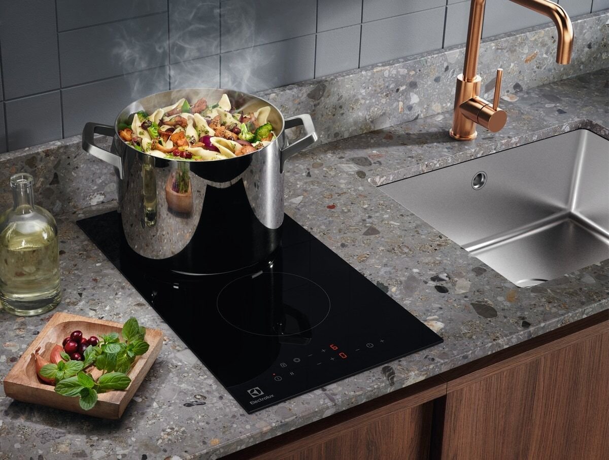 EAN 7332543982851 - Electrolux LHR3233CK Negro Integrado 29 cm Cerámico 2 zona(s) imagen 15