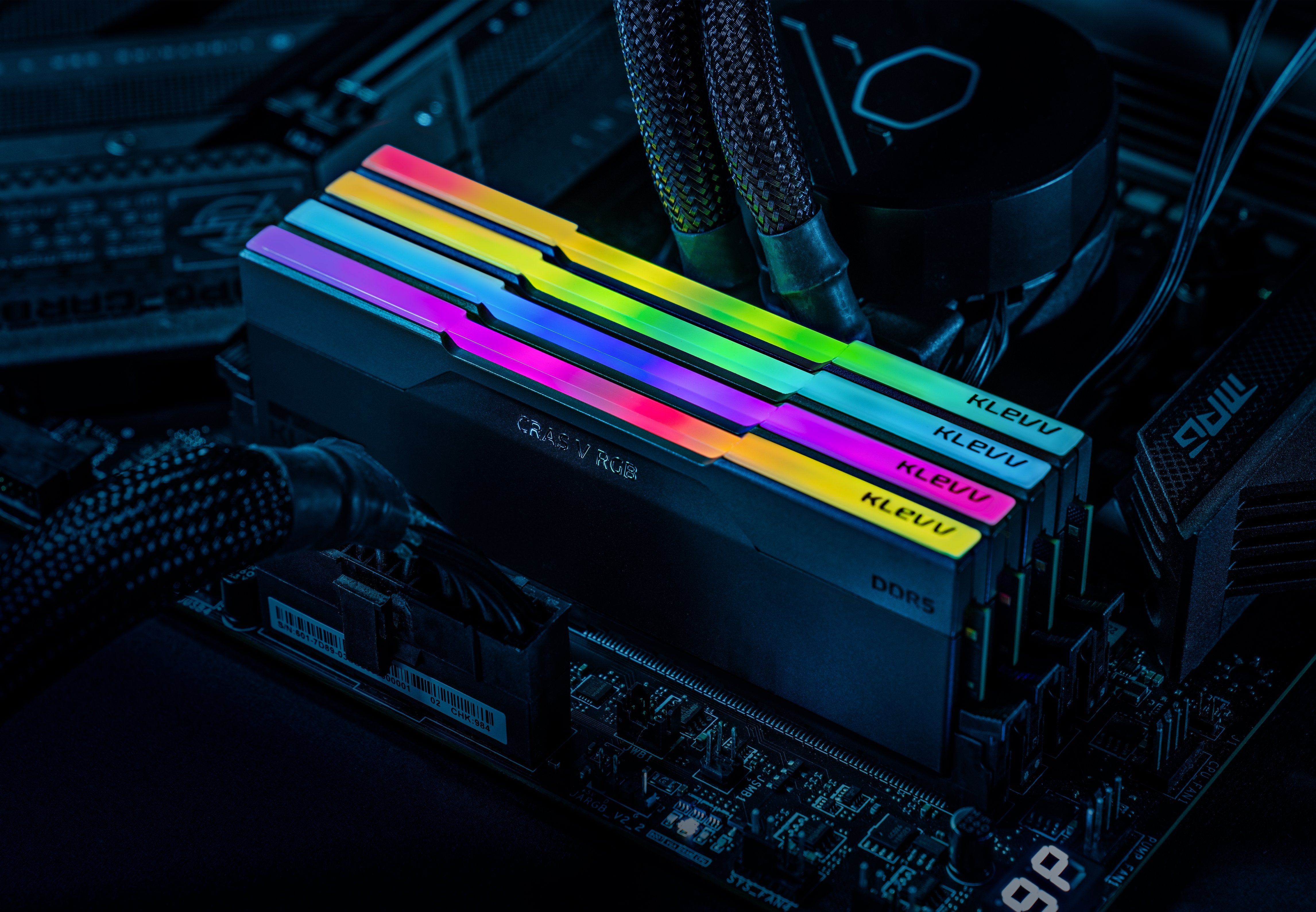 Klevv Memoria Ram Cras V Rgb Obsidian Negro - 32 Gb (2 X 16 Gb Kit) - Ddr5 6400 Udimm Cl30