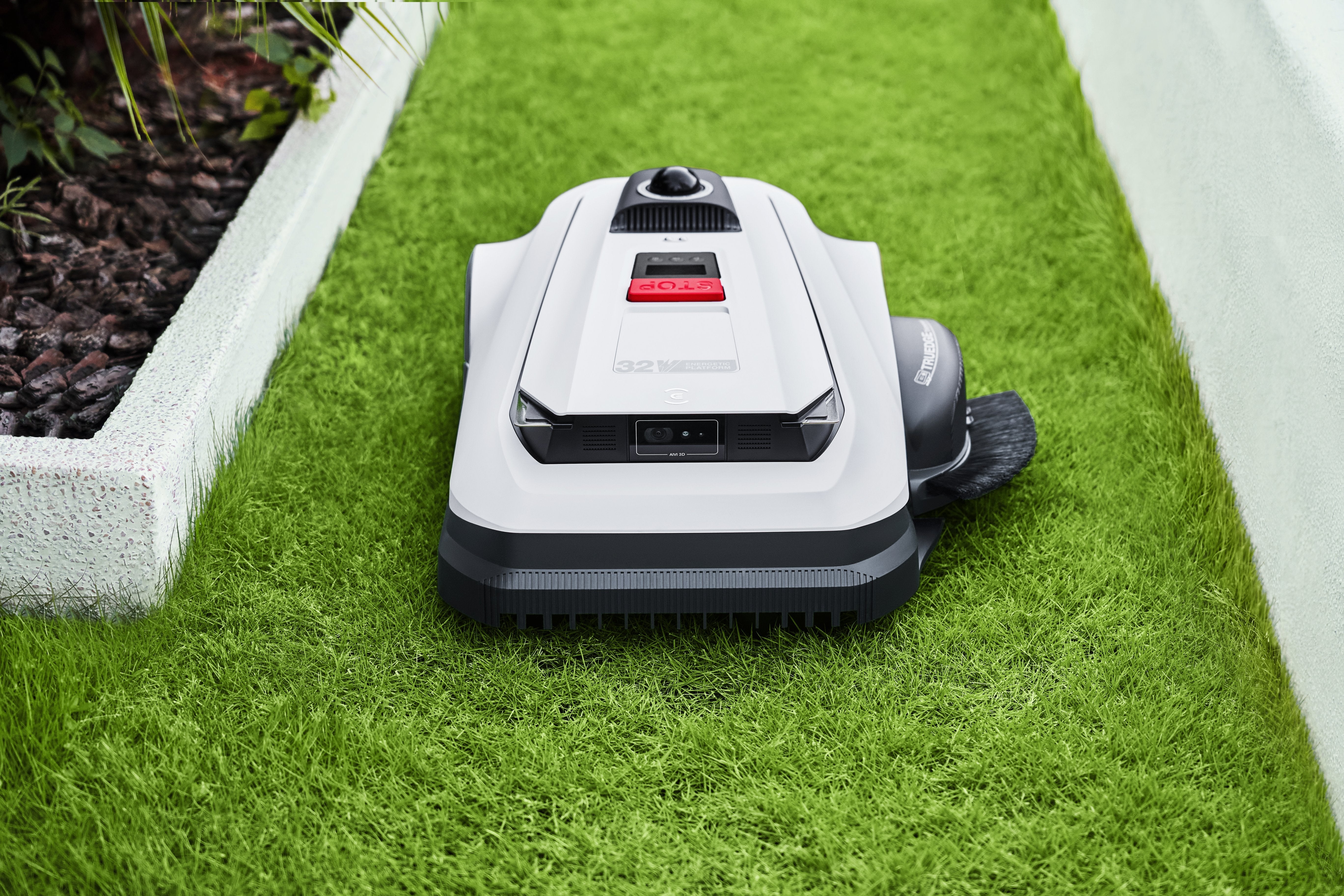Ecovacs Robotic Lawn Mower Negro White Goat A1600 Lidar Pro Care Kit (Goat A1600)
