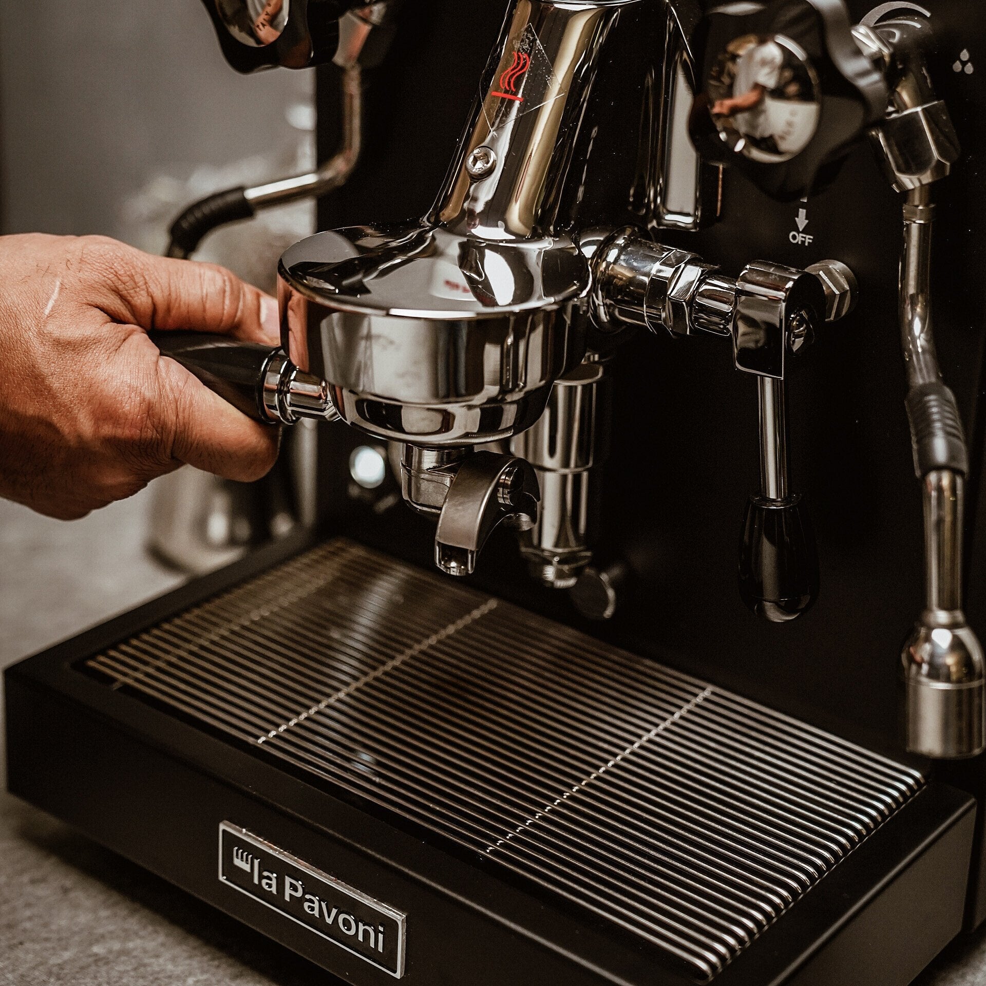 La Pavoni New Cellini Classic Nera