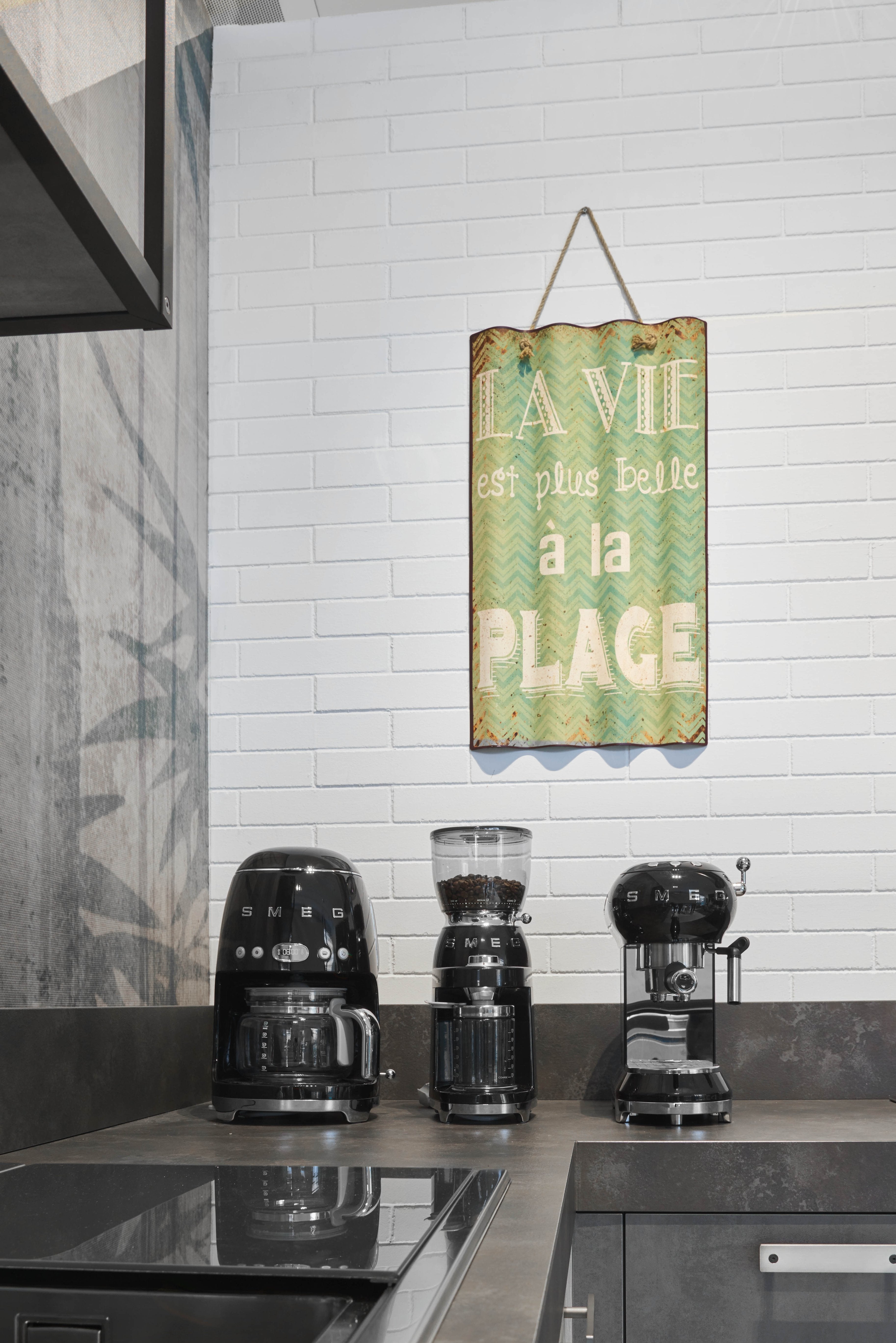 EAN 8017709317966 - Smeg CGF11BLEU molinillo de café 150 W Negro imagen 16