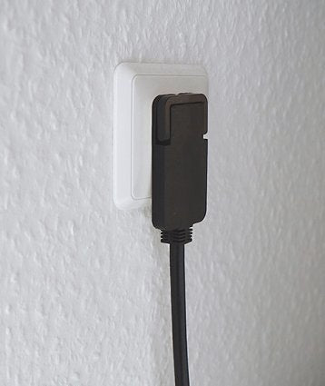 Brennenstuhl Cable De Extensión Con Enchufe Plano En Ángulo De 2 M, Negro