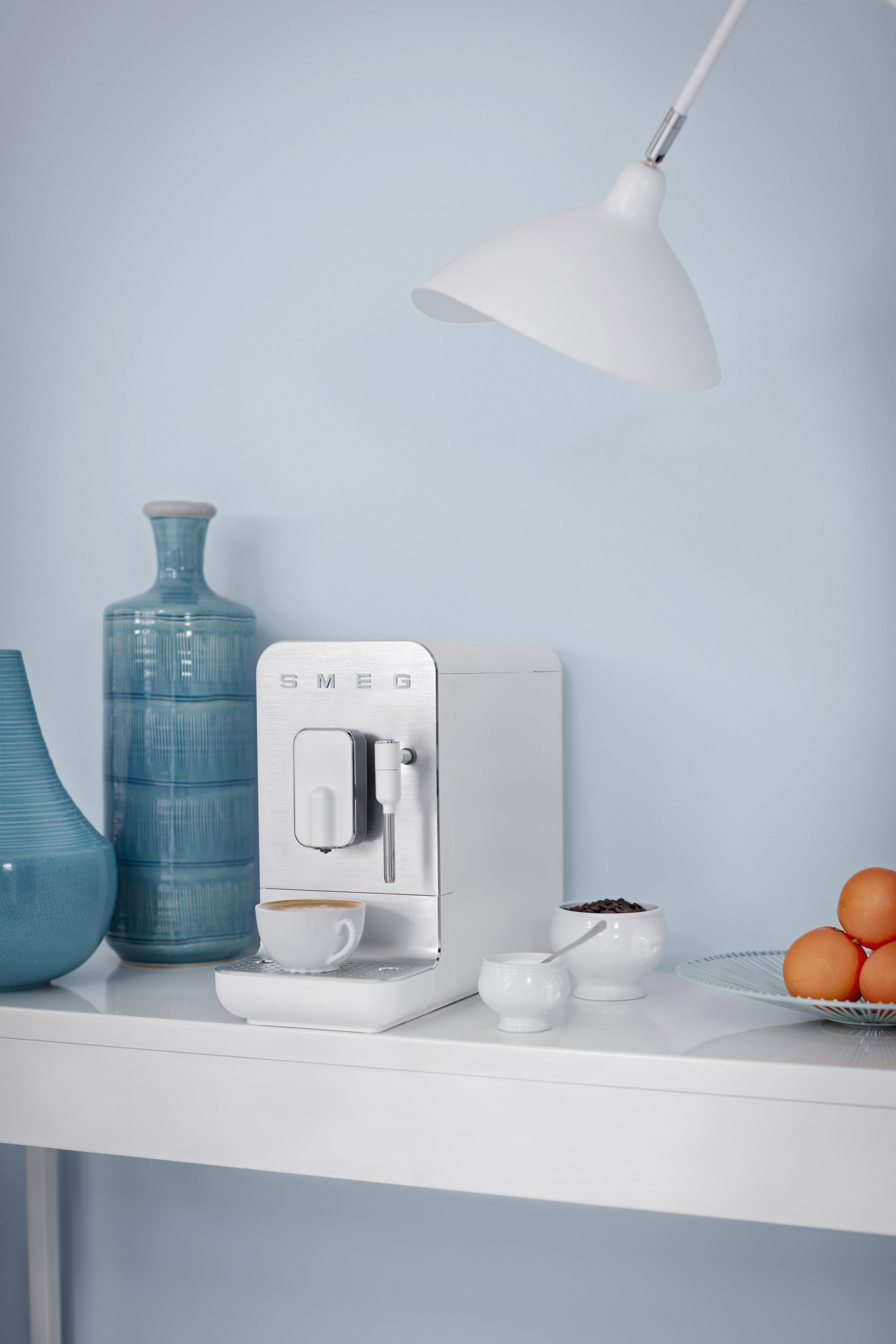 EAN 8017709334932 - Smeg BCC12WHMEU cafetera eléctrica Máquina espresso 1,4 L imagen 28