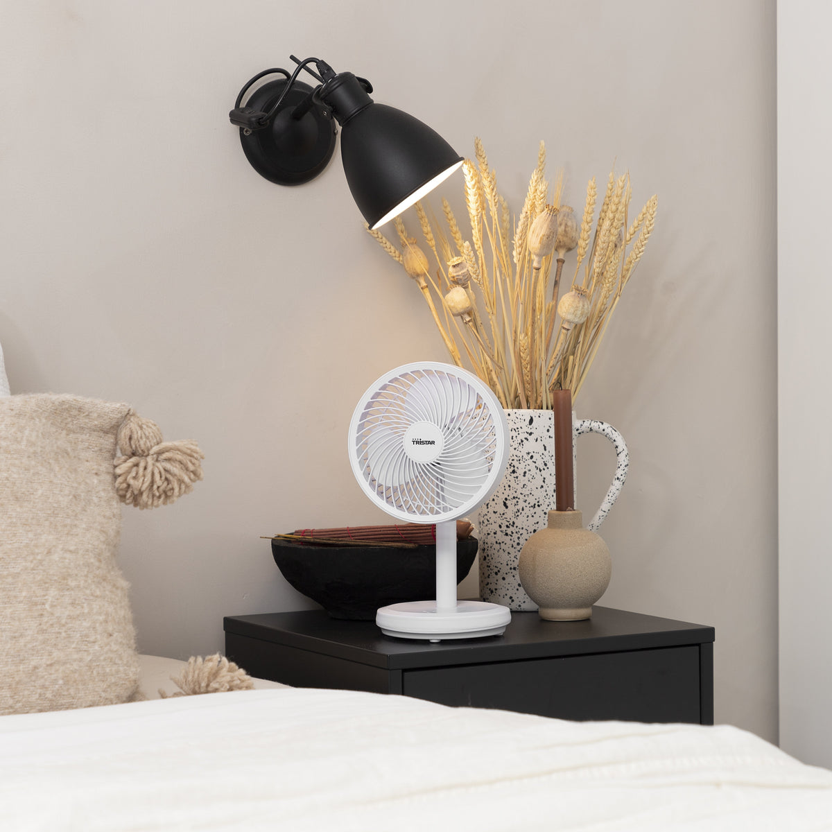 Ventilador De Mesa Usb Portátil Tristar Ve-5841 4w 3 Aspas 4 Velocidades