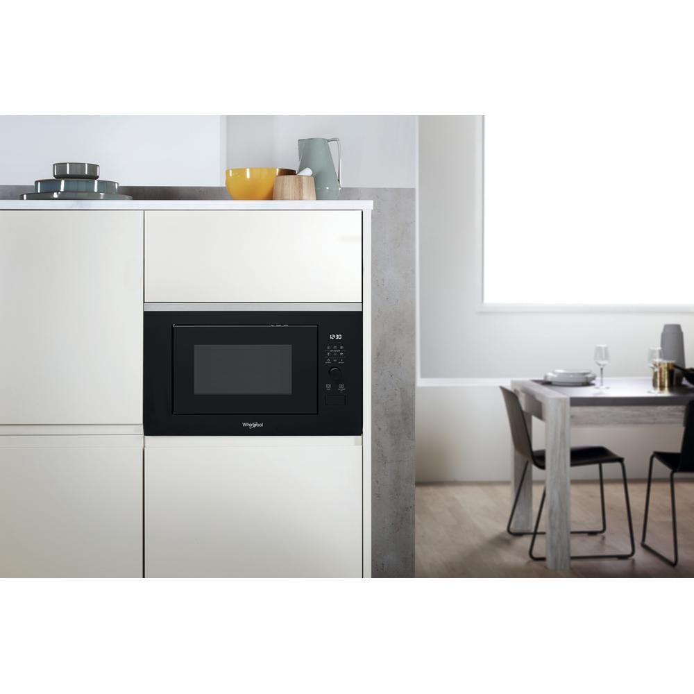 Microondas Integrable Whirlpool Wmf250g Capacidad 25 L Con Grill Color Negro
