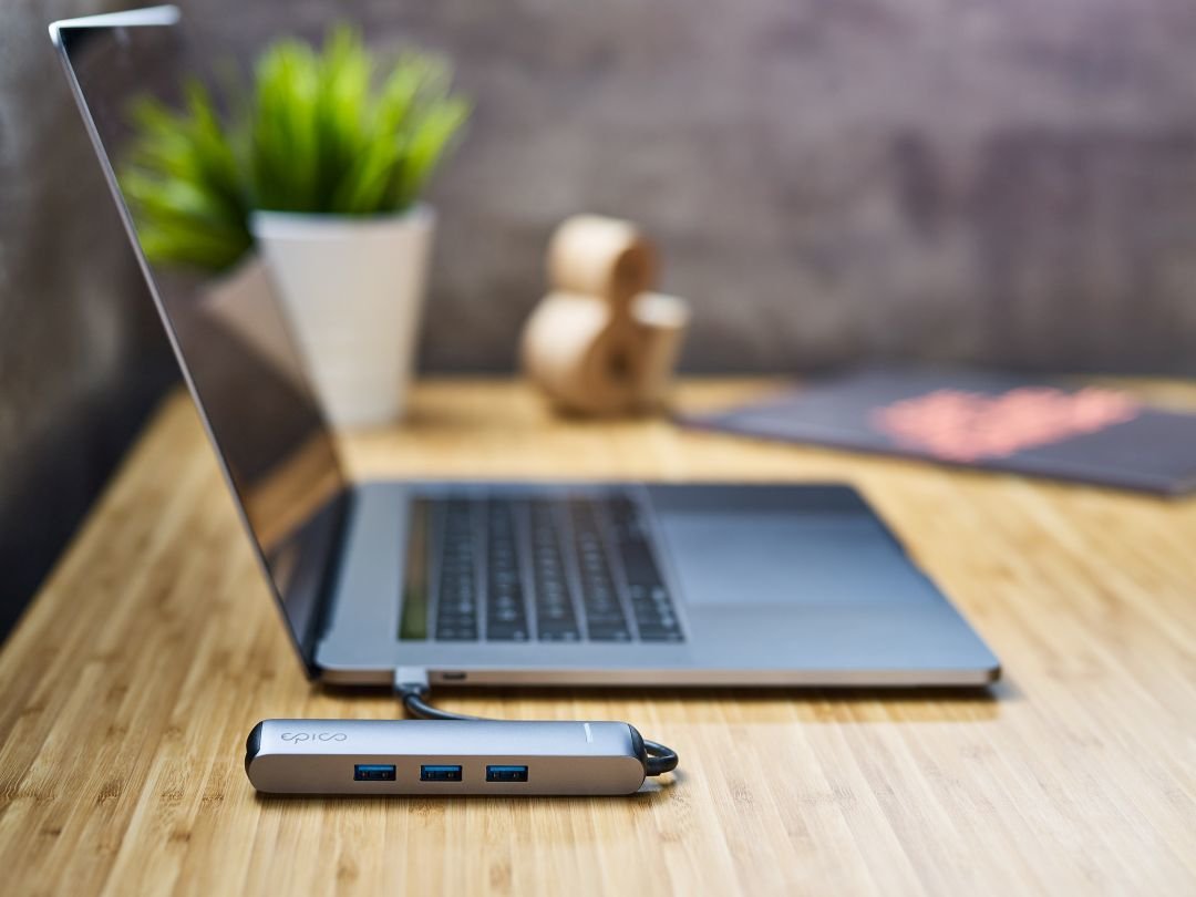 Epico Hub Usb-C A 4k Hdmi  3usb-A  Usb-C  Ethernet - Plata