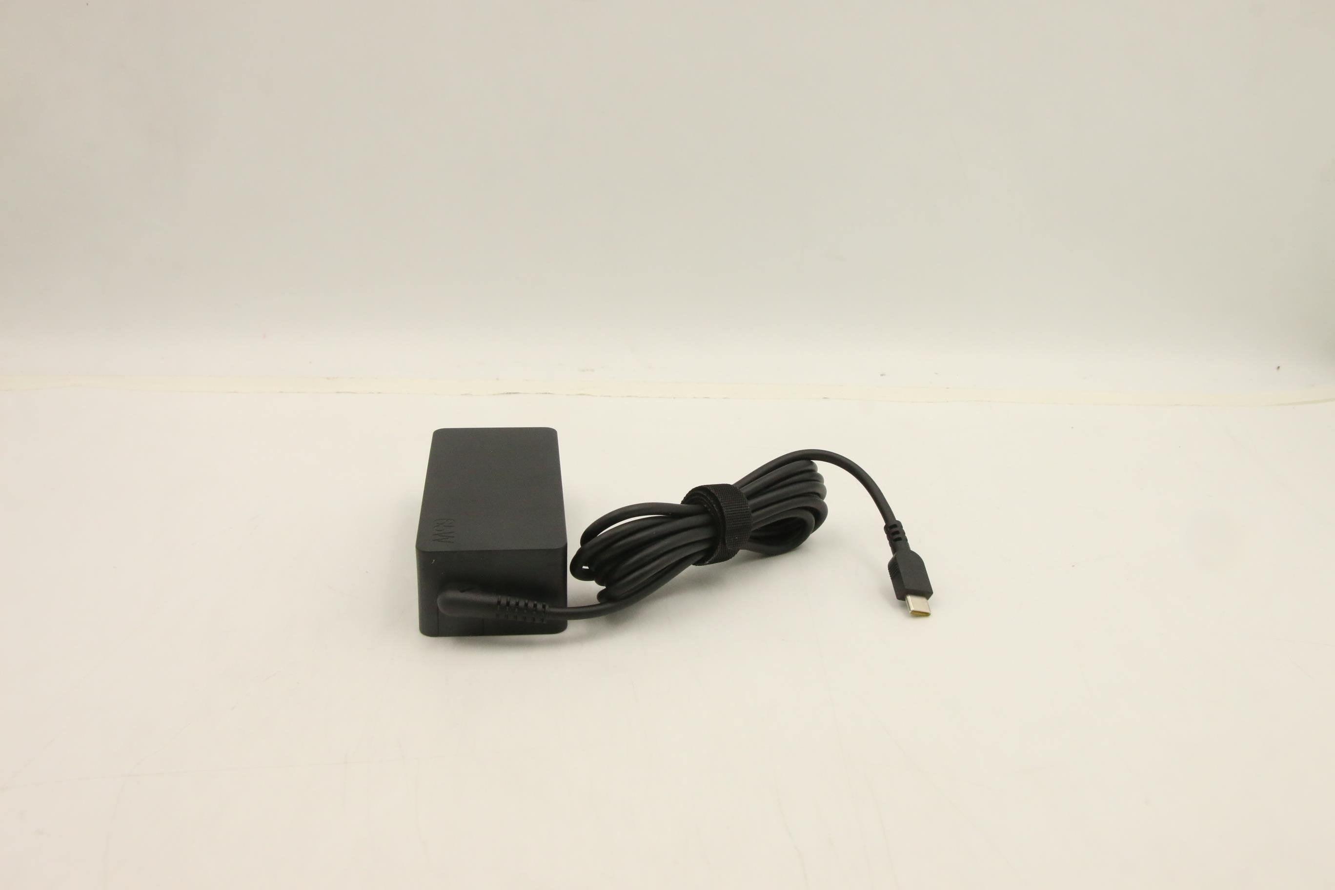 EAN 5704174870685 - Lenovo 5A10W86302 adaptador e inversor de corriente Interior 65 W Negro imagen 3