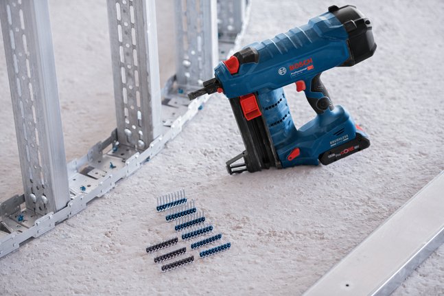 Bosch Professional Clavo En Tira De Cabeza Redonda Nb-25, 1.000 Clavos Para Hormigón De 25 Mm, Para Clavadora De Hormigón A Batería Gnb 18v-38 Professional 1600a02f4m