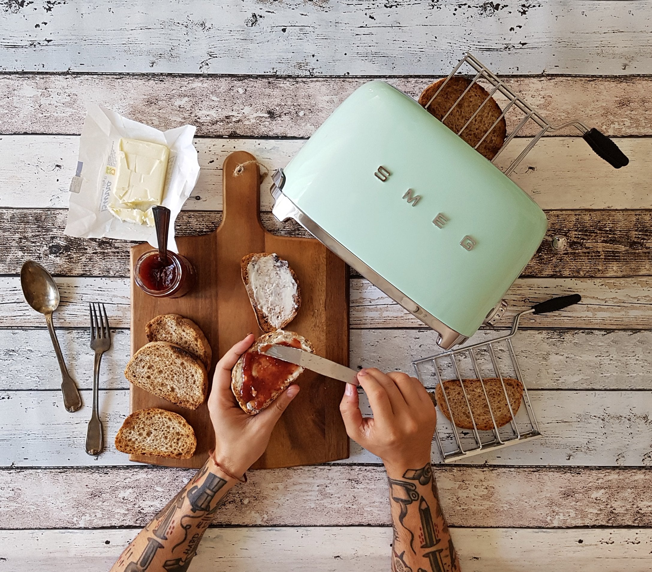 EAN 8017709189051 - Smeg TSF01PGEU tostadora 6 2 rebanada(s) 950 W Verde imagen 17