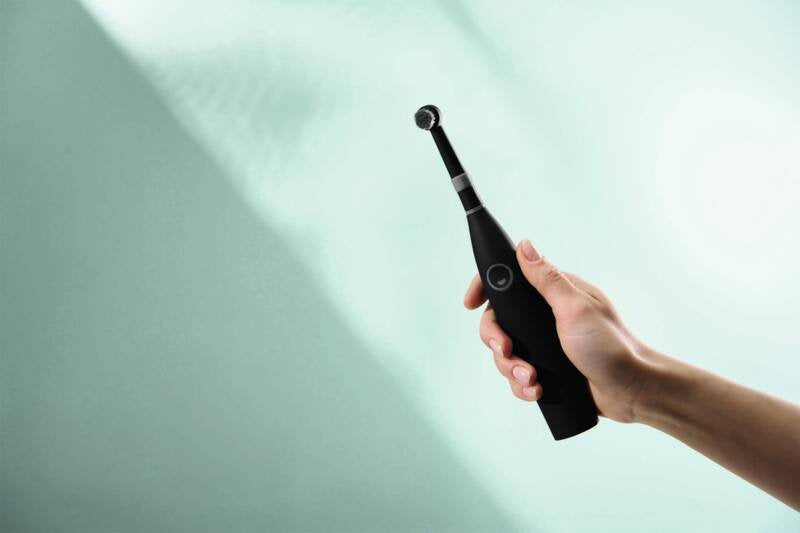EAN 4260486336420 - happybrush ECO R2 Allblack Adulto Cepillo dental vibratorio Negro imagen 3