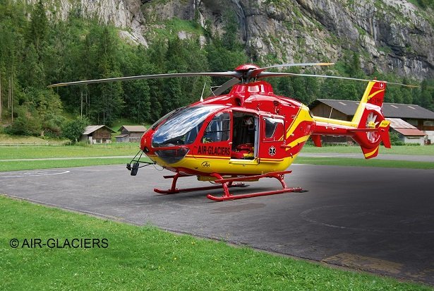 Revell Modellbausatz - Airbus Helicopters Ec135""Air-Glaciers""