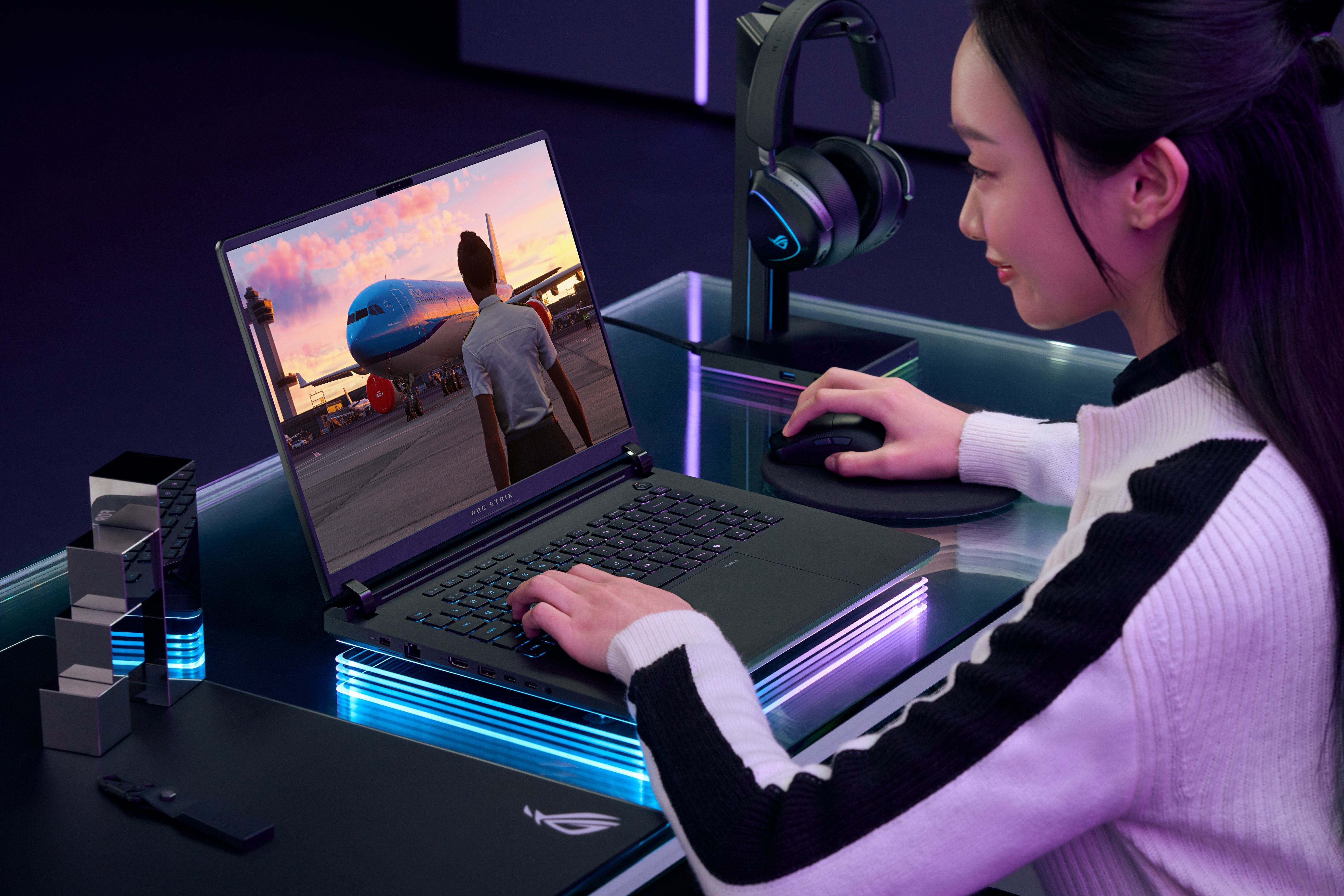 Portátil Gaming Asus Rog Strix Scar 16"  16 G635lx-S5031 9 275hx, 32gb 1tb Ssd Rtx 5090 24gb, Sin Sistema Operativo) Negro - Teclado Qwerty Español