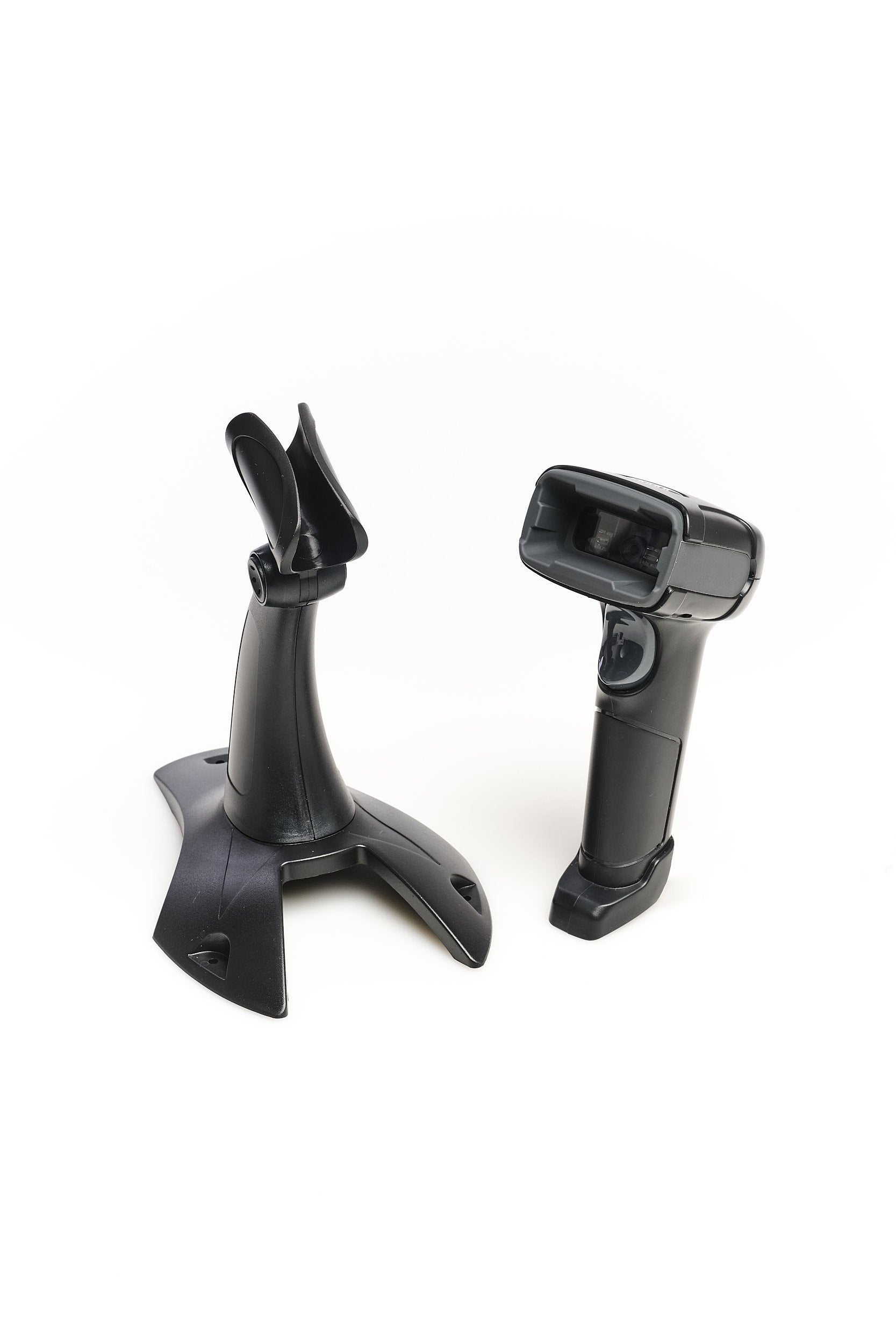 EAN 8435364315651 - iggual IGG315651 lector de código de barras Lector de códigos de barras portátil 1D/2D Negro imagen 3