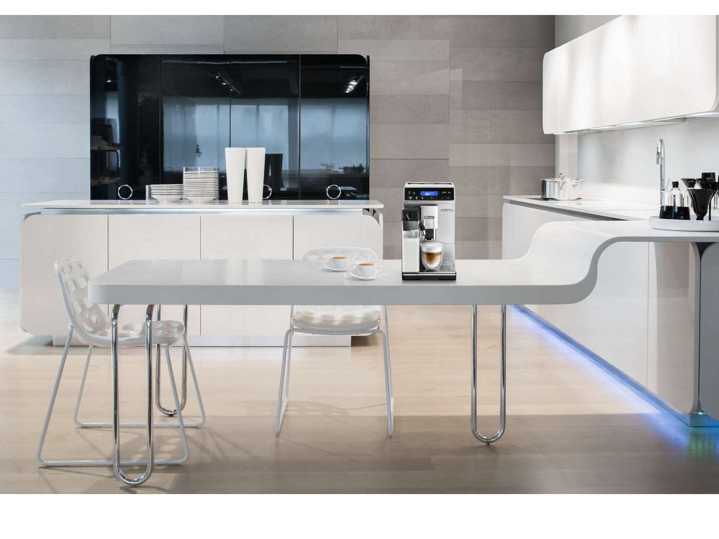 Cafetera Espresso Automática Autentica Cappuccino Etam 29.660.Sb