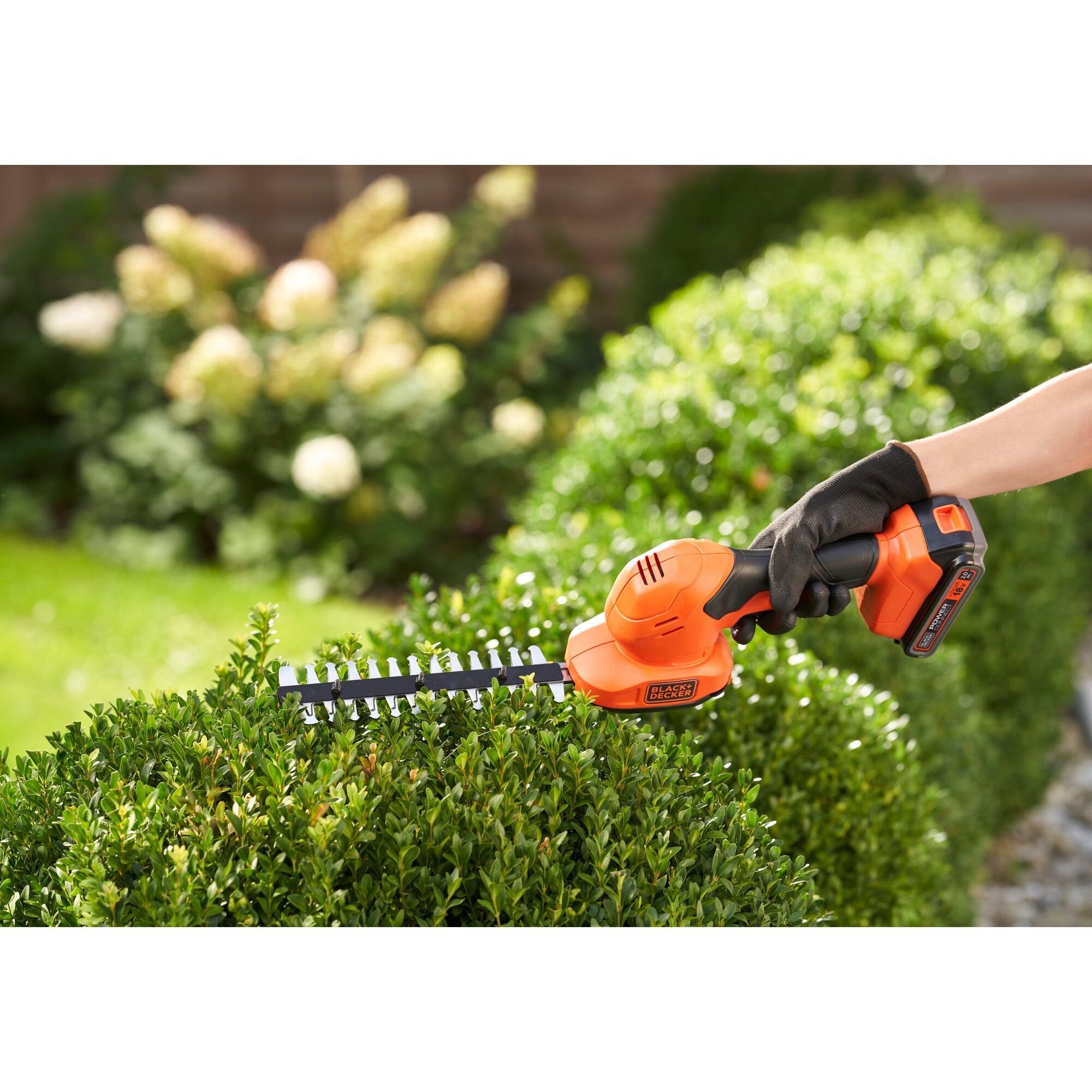 Cortasetos Black+Decker Bcss18d1-Qw Naranja