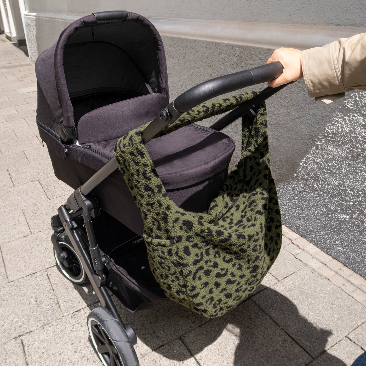Reisenthel Moonbag Teddy Leo Olive