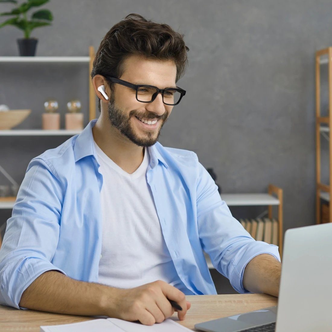 Auricular Intrauditivo Bluetooth Hama Action One Blancos Tws Hasta 20h Microfono Tactil