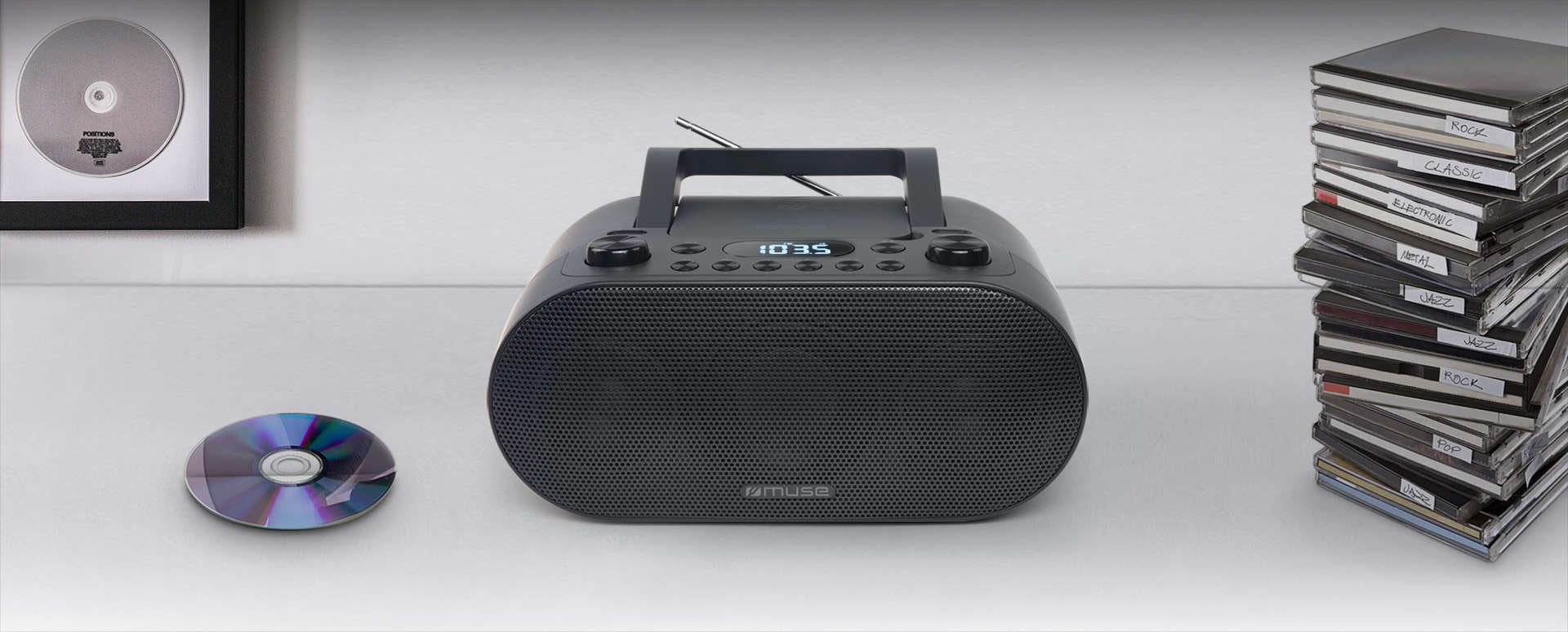 Radio Muse M-35 Bt Portable  With Bluetooth And Usb Port