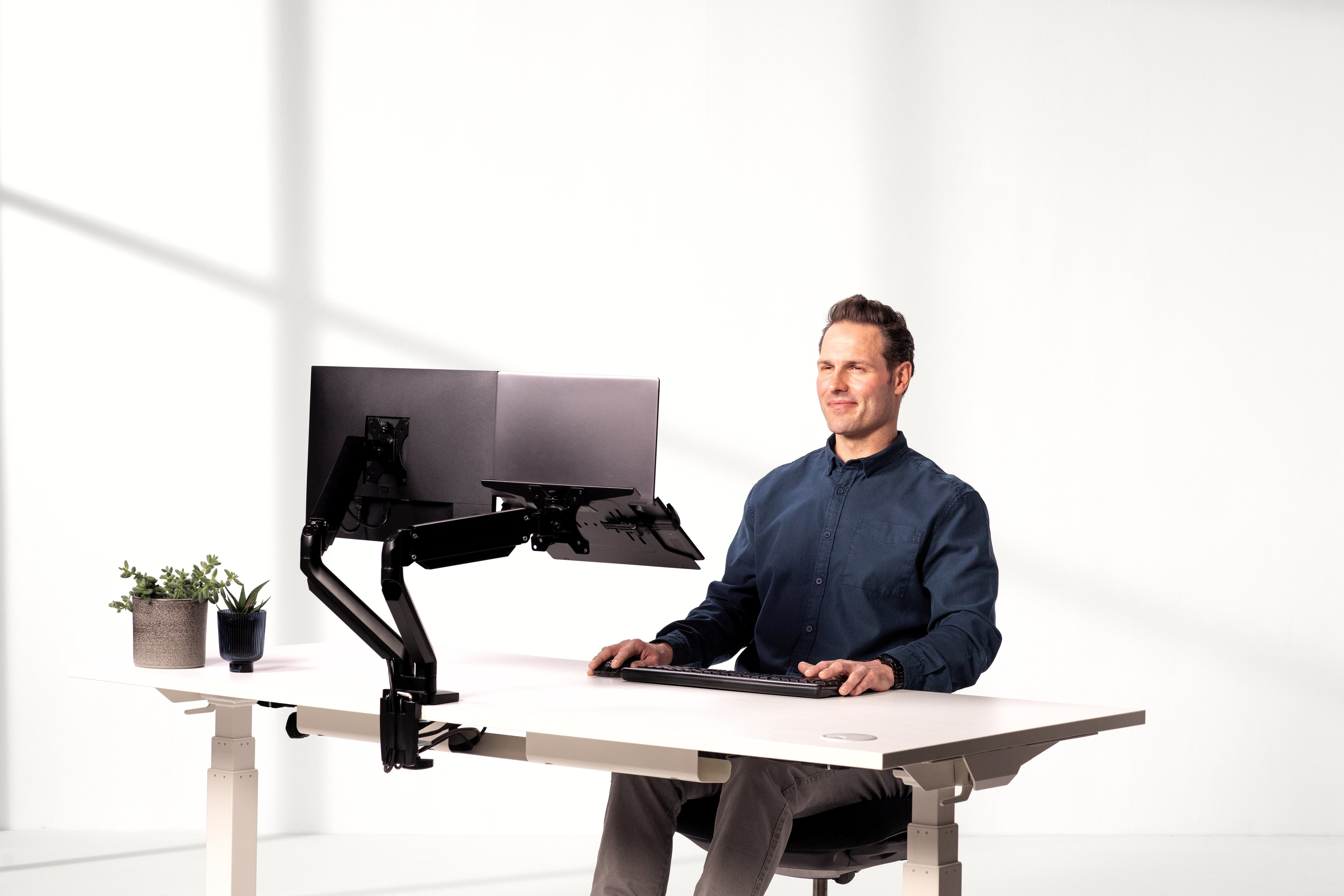Fellowes Ergonomics Base De Portátil Para Brazos De Monitor - Soportes Vesa