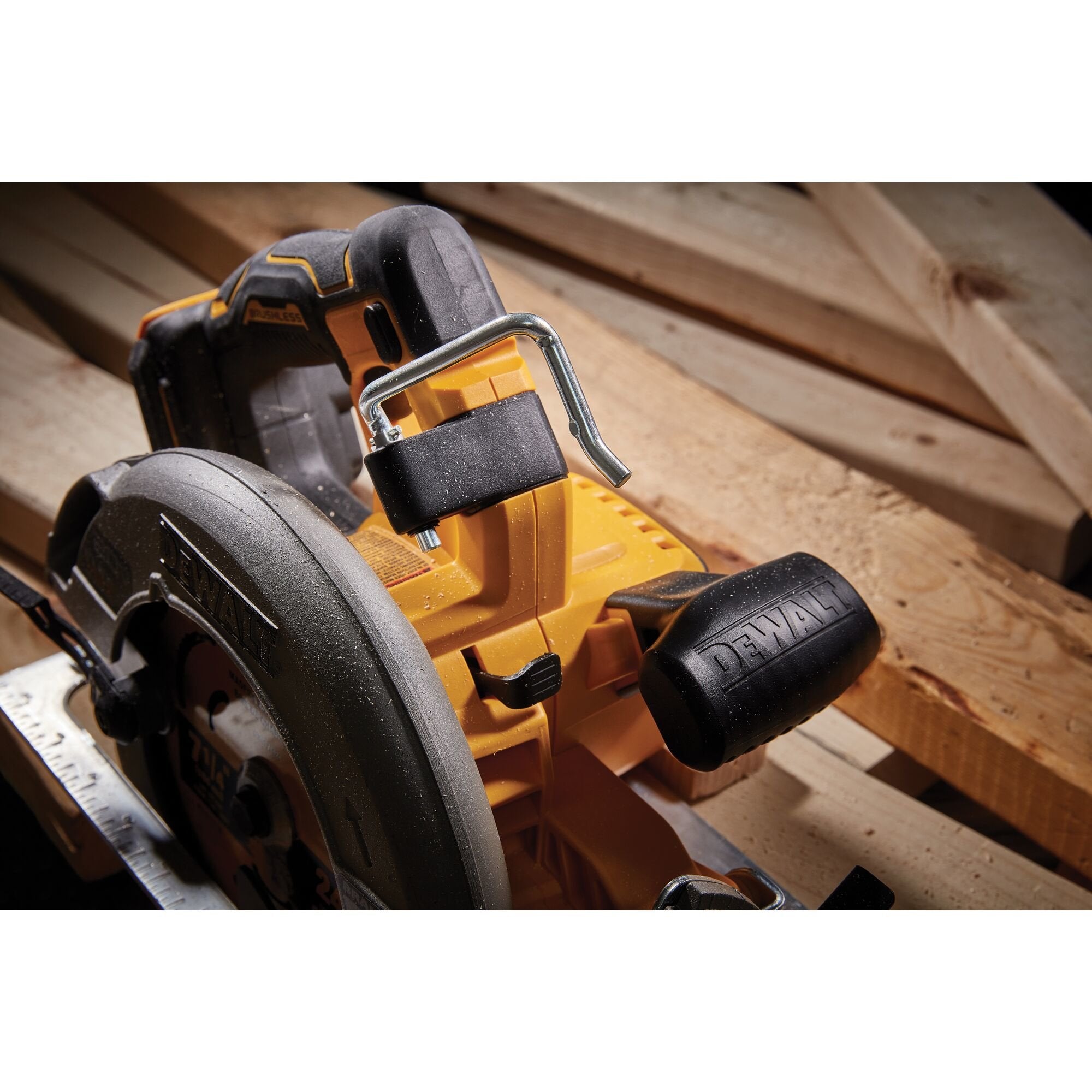 Sierra Circular Inalámbrica Dewalt Flexvolt Advantage Dcs573nt, 18 Voltios Amarillo/Negro, Sin Batería Ni Cargador, En Tstak Box Vi Dcs573nt-Xj