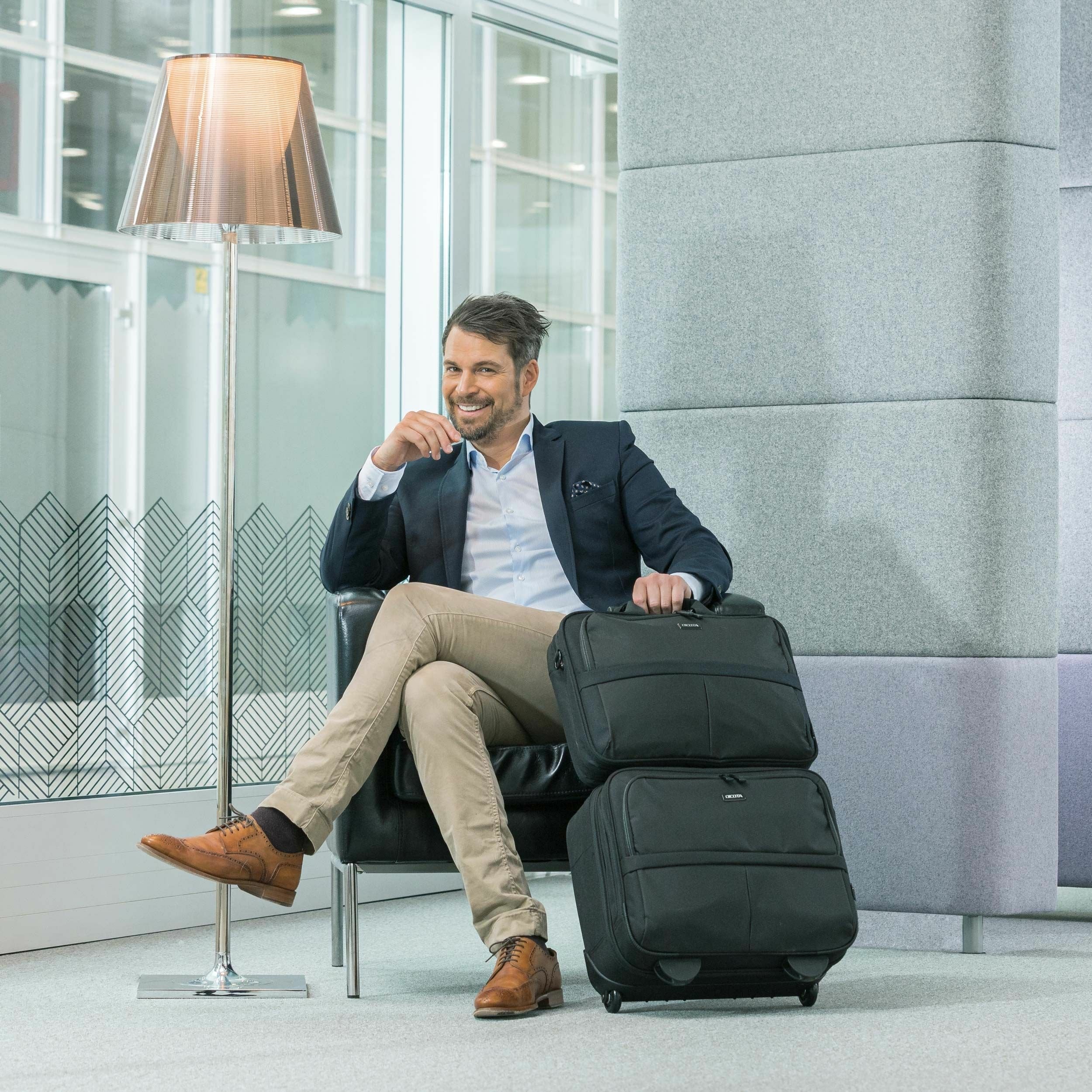 Dicota Multi Roller Funda Para Portátil 39,6 Cm (15.6") Funda Negro