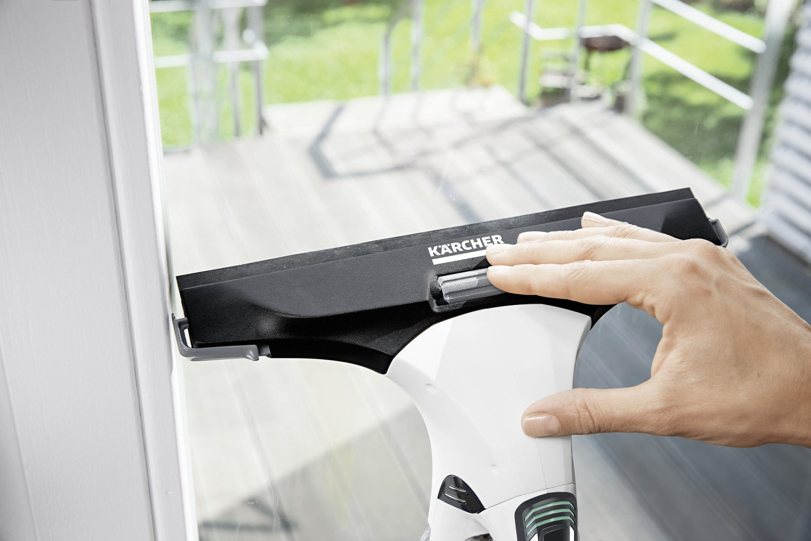 EAN 4054278976600 - Kärcher WV 5 Plus N limpiador eléctrico ventana 0,1 L Blanco imagen 7