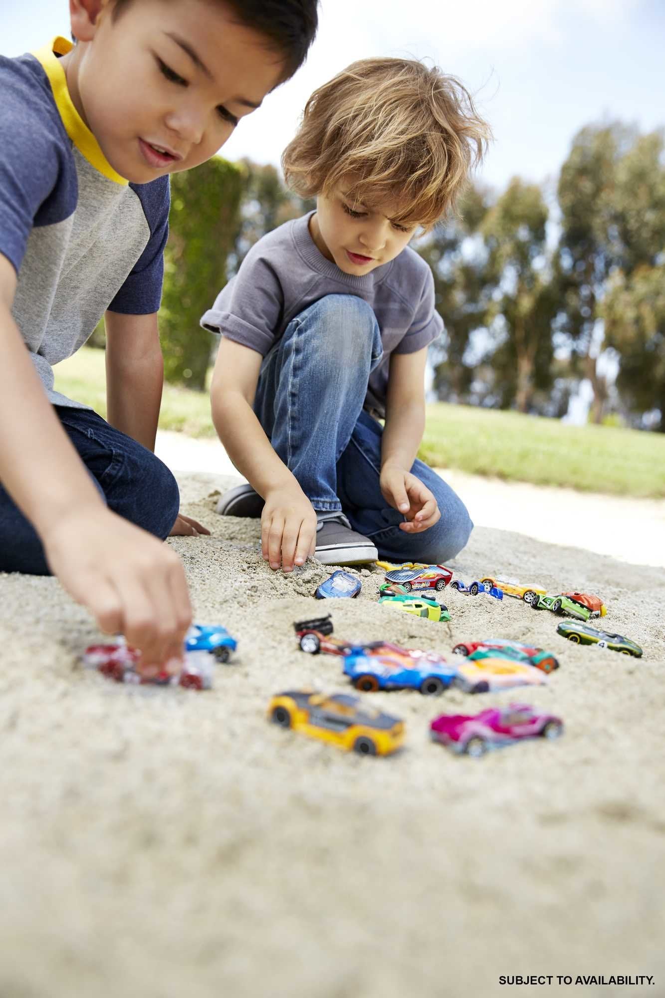 EAN 0027084257373 - Hot Wheels H7045 vehículo de juguete imagen 4